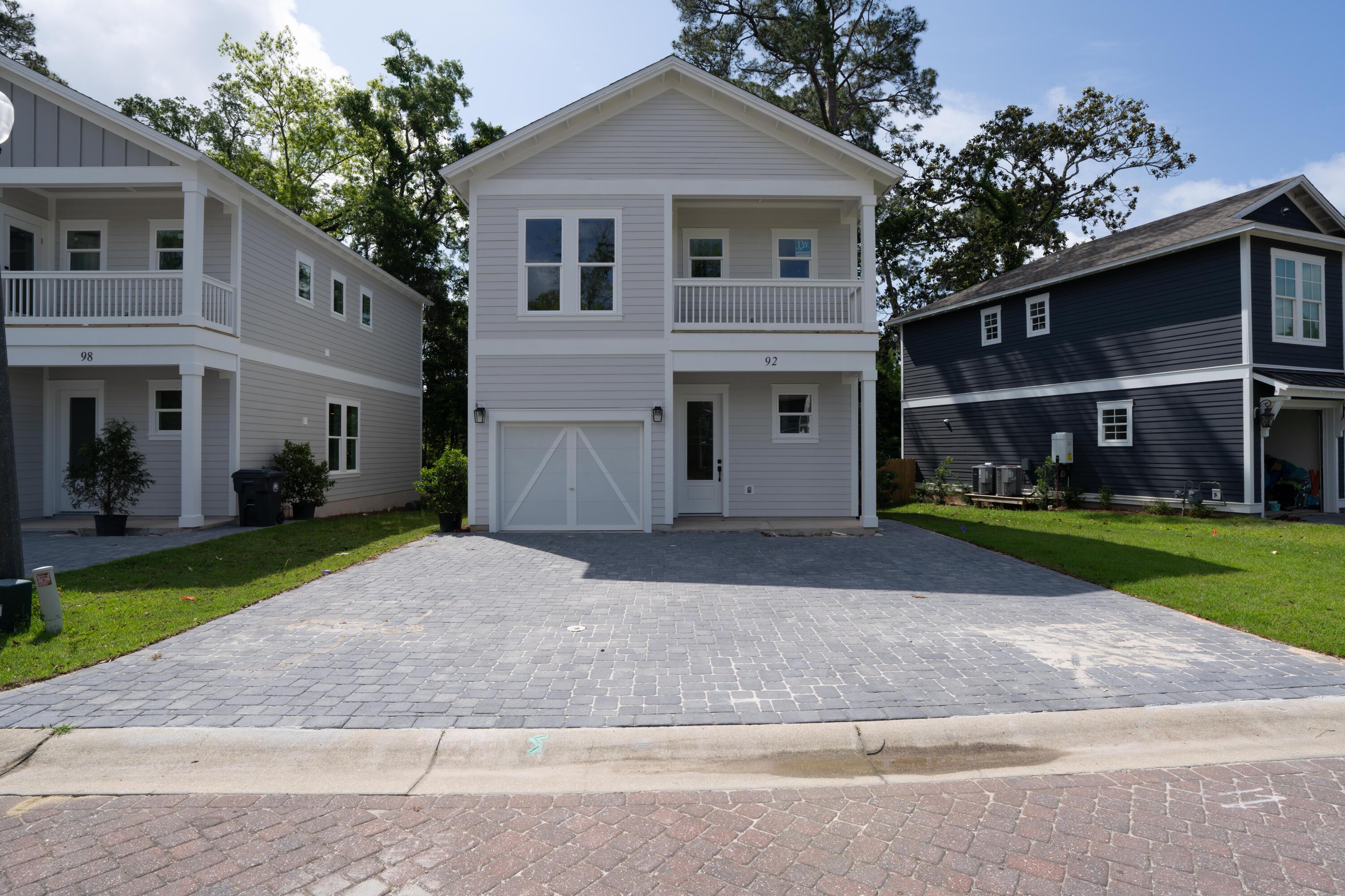 SACRED OAKS PH 2 - Residential Lease