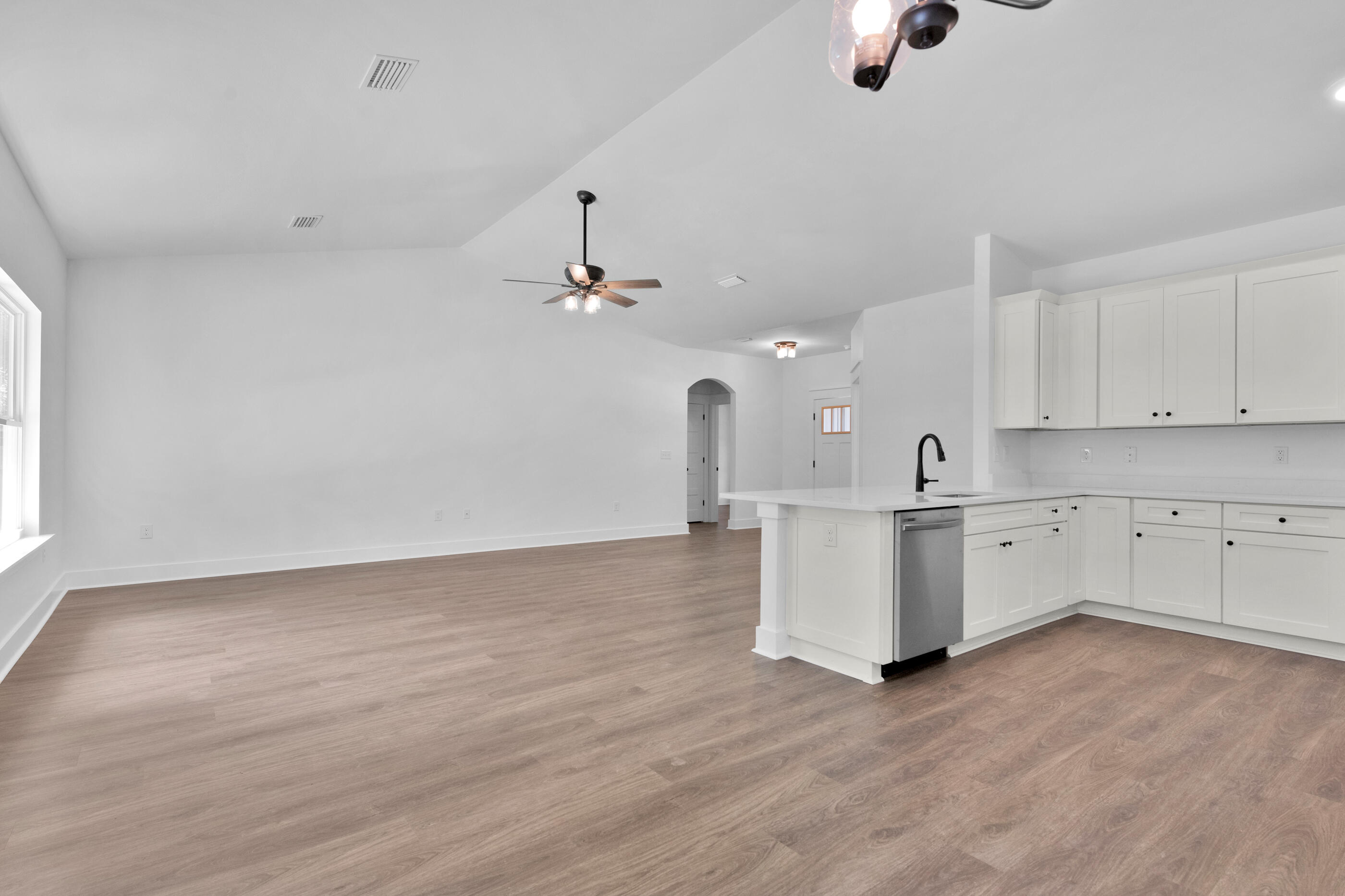 CRESTVIEW - Residential