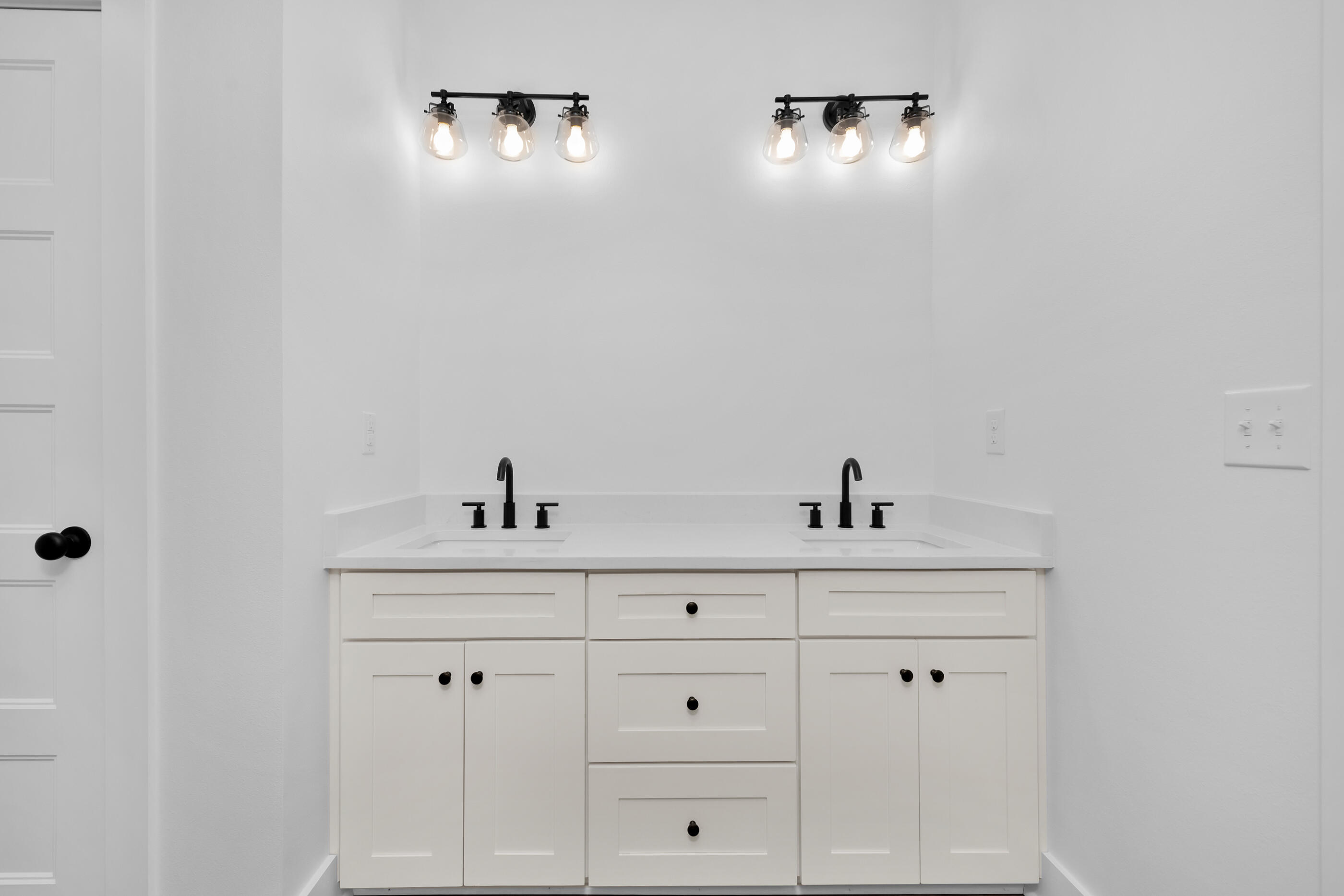 CRESTVIEW - Residential