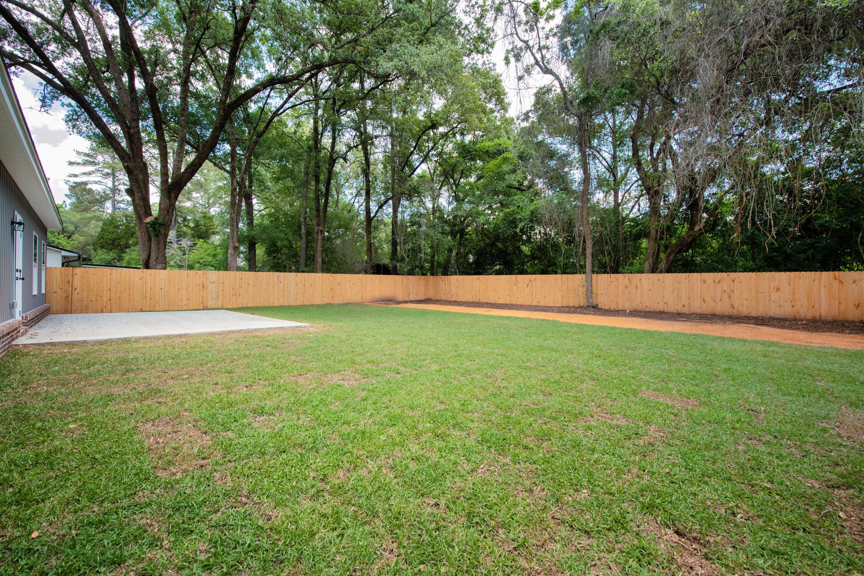 CRESTVIEW - Residential