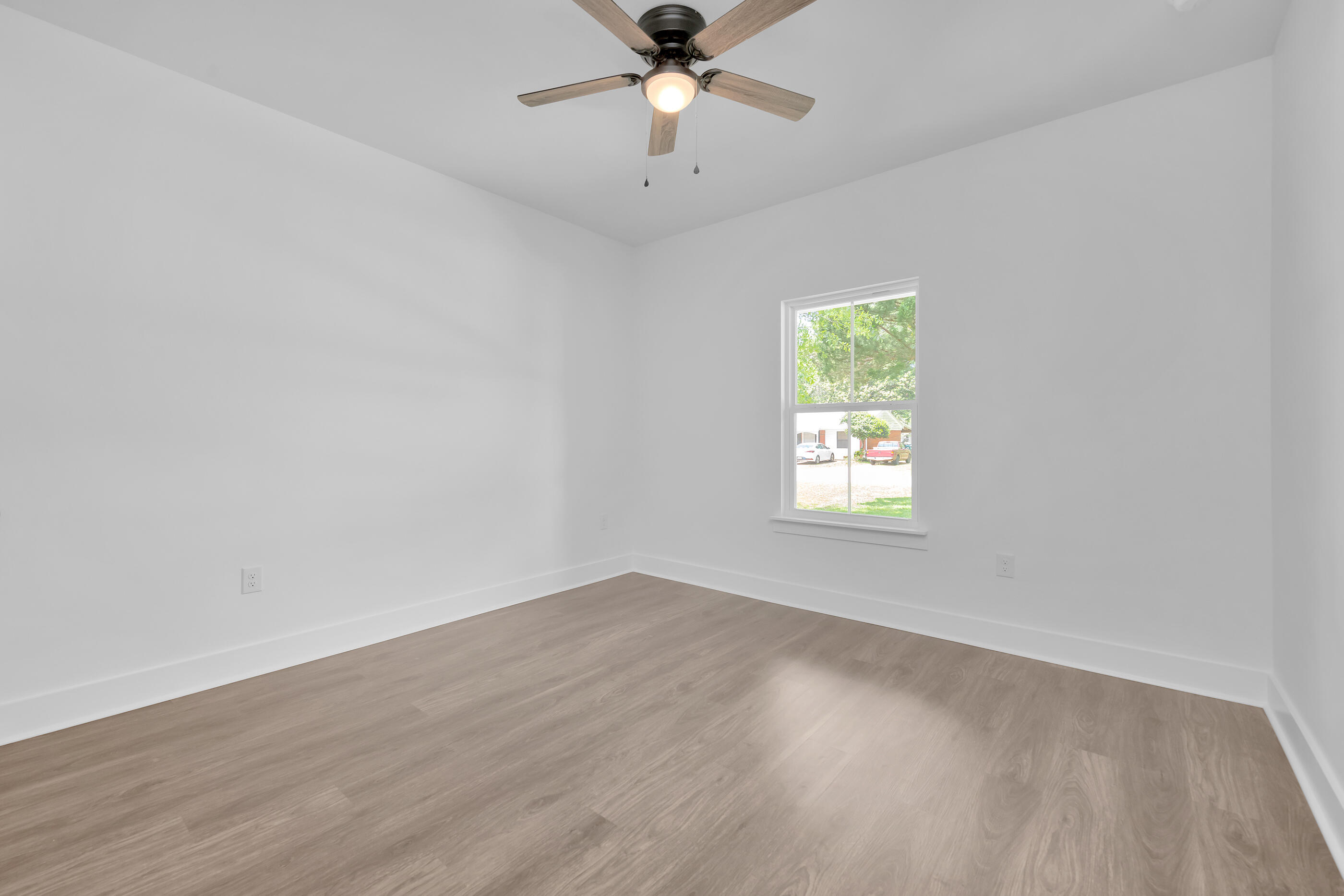 CRESTVIEW - Residential