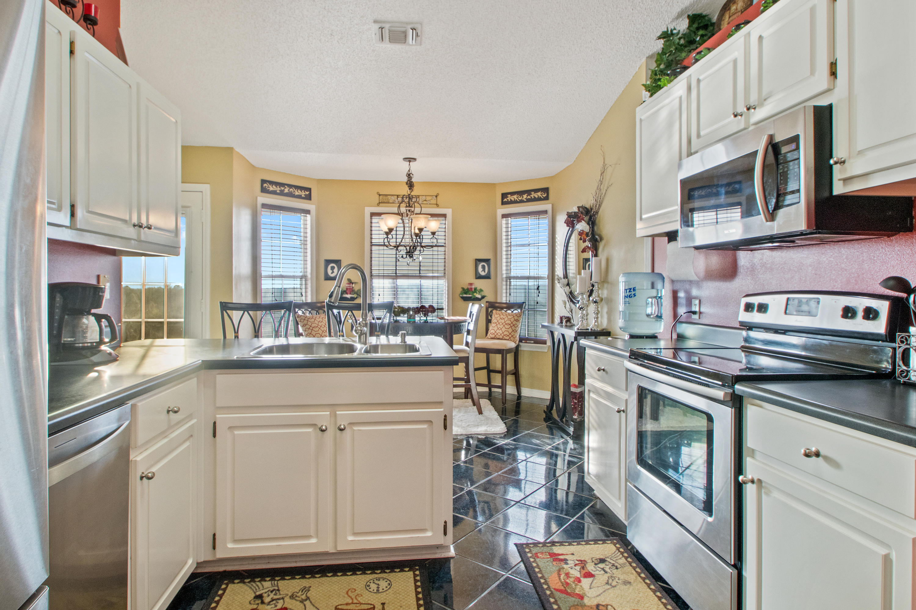 RIVERCHASE PH II - Residential