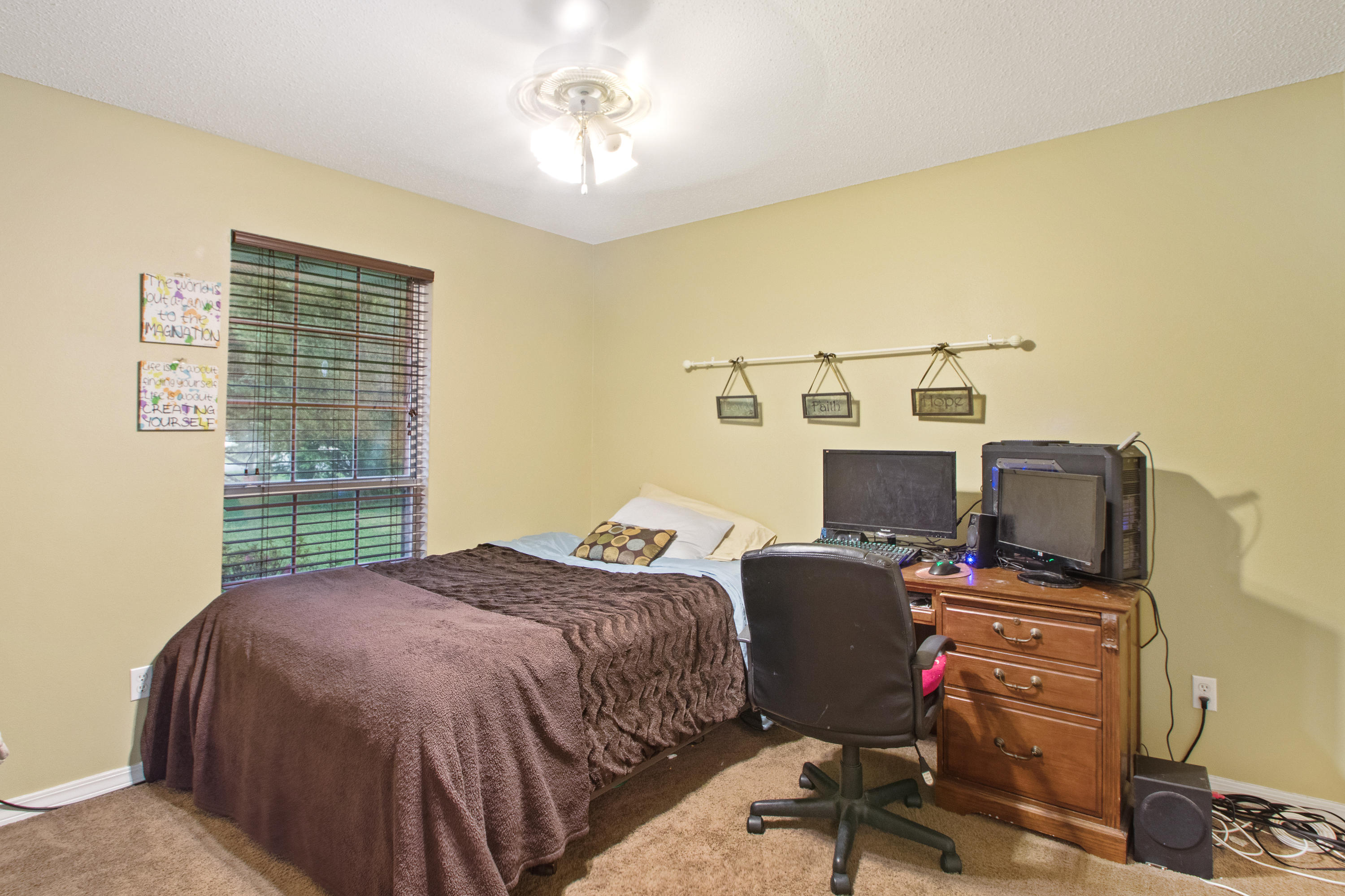 RIVERCHASE PH II - Residential