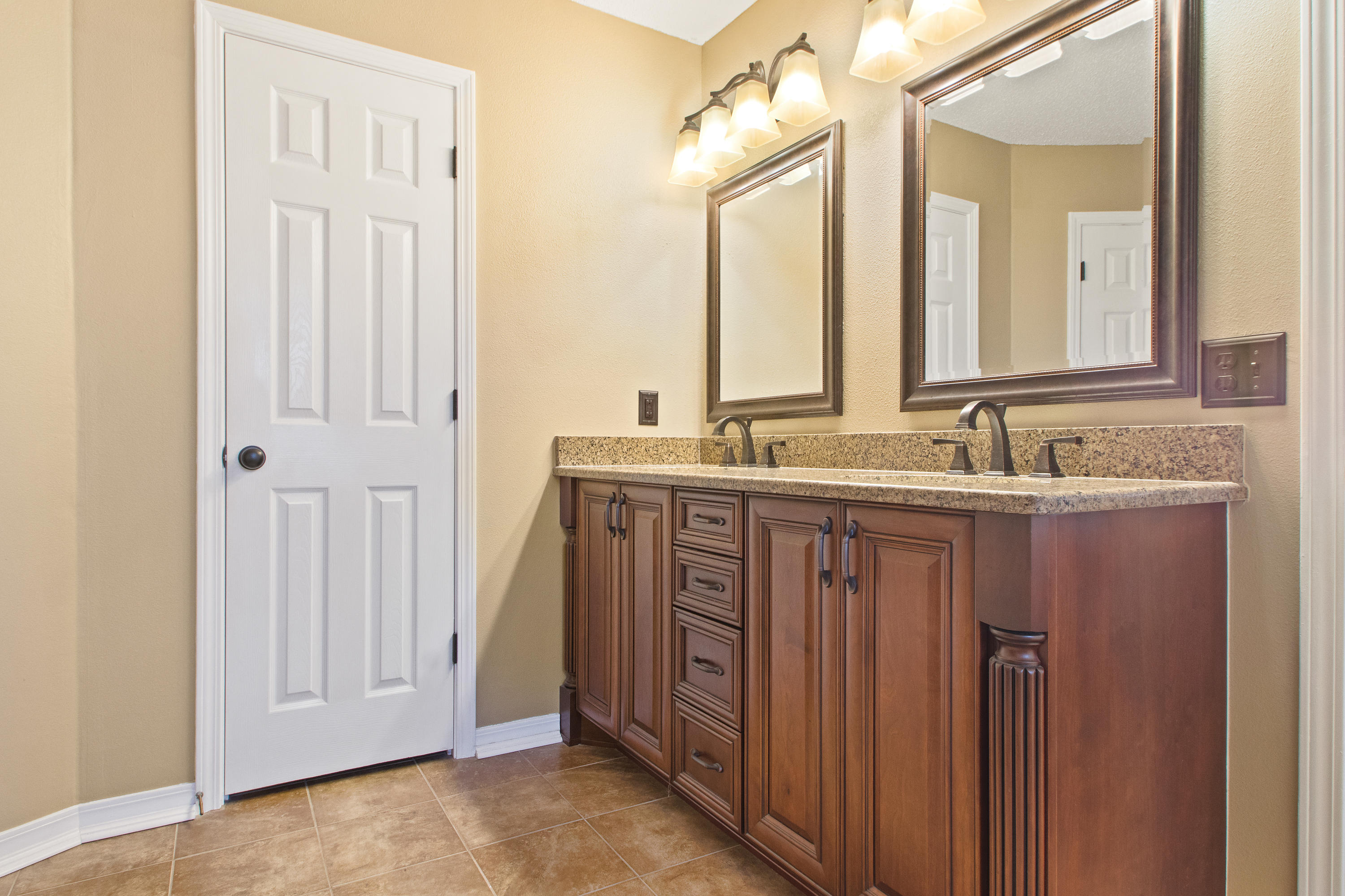 RIVERCHASE PH II - Residential