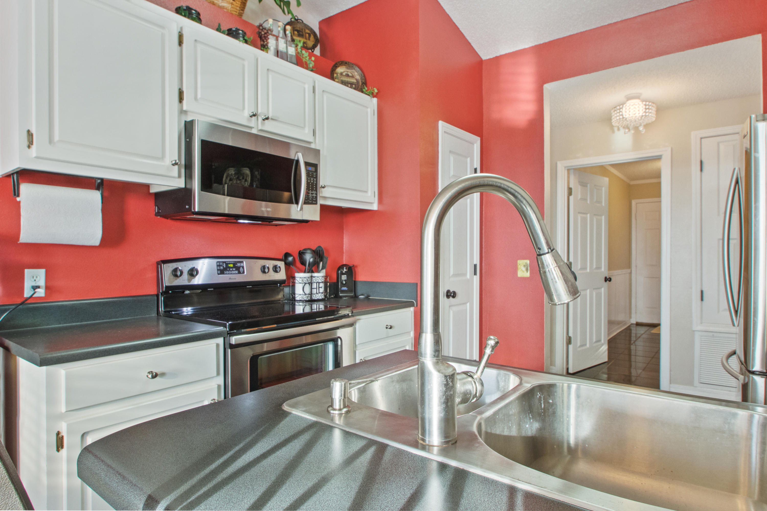 RIVERCHASE PH II - Residential