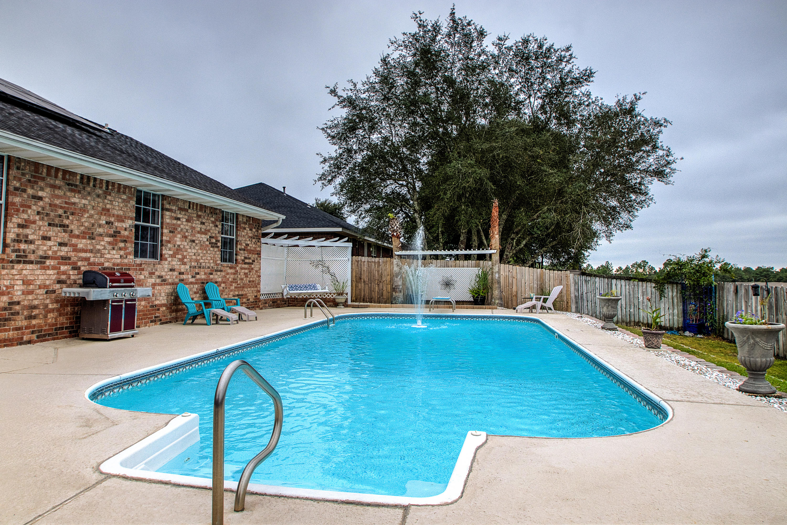 RIVERCHASE PH II - Residential