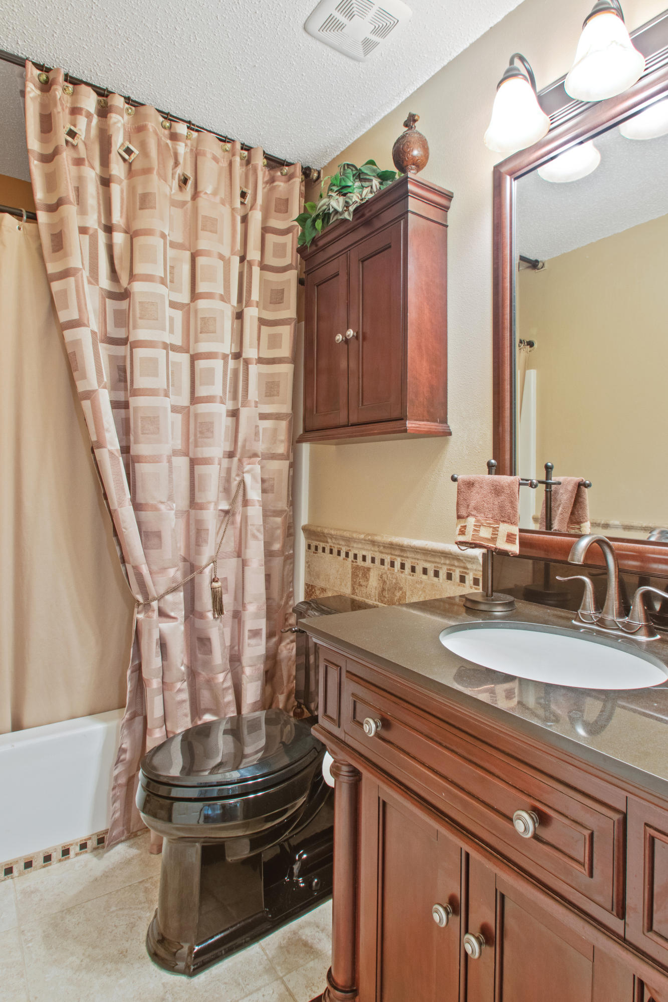 RIVERCHASE PH II - Residential