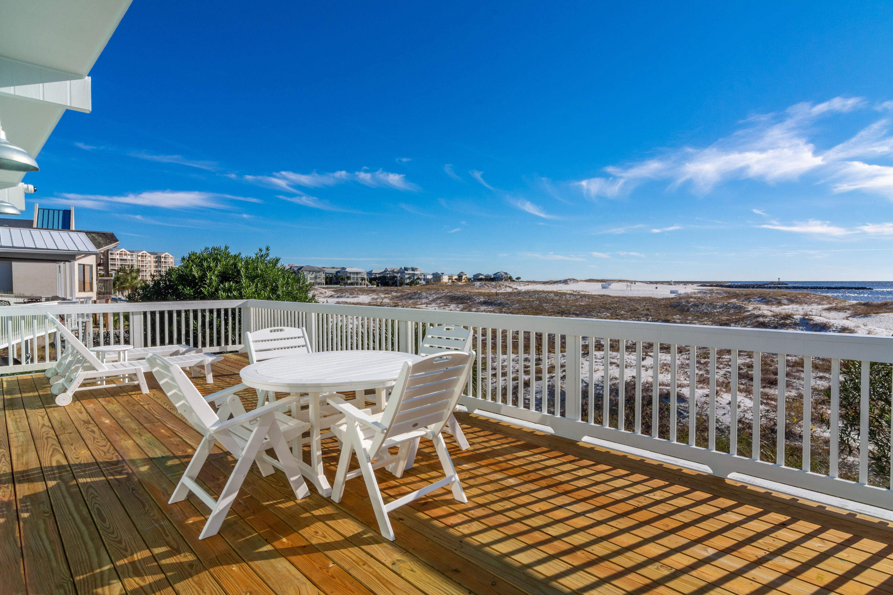 HOLIDAY ISLE - Residential