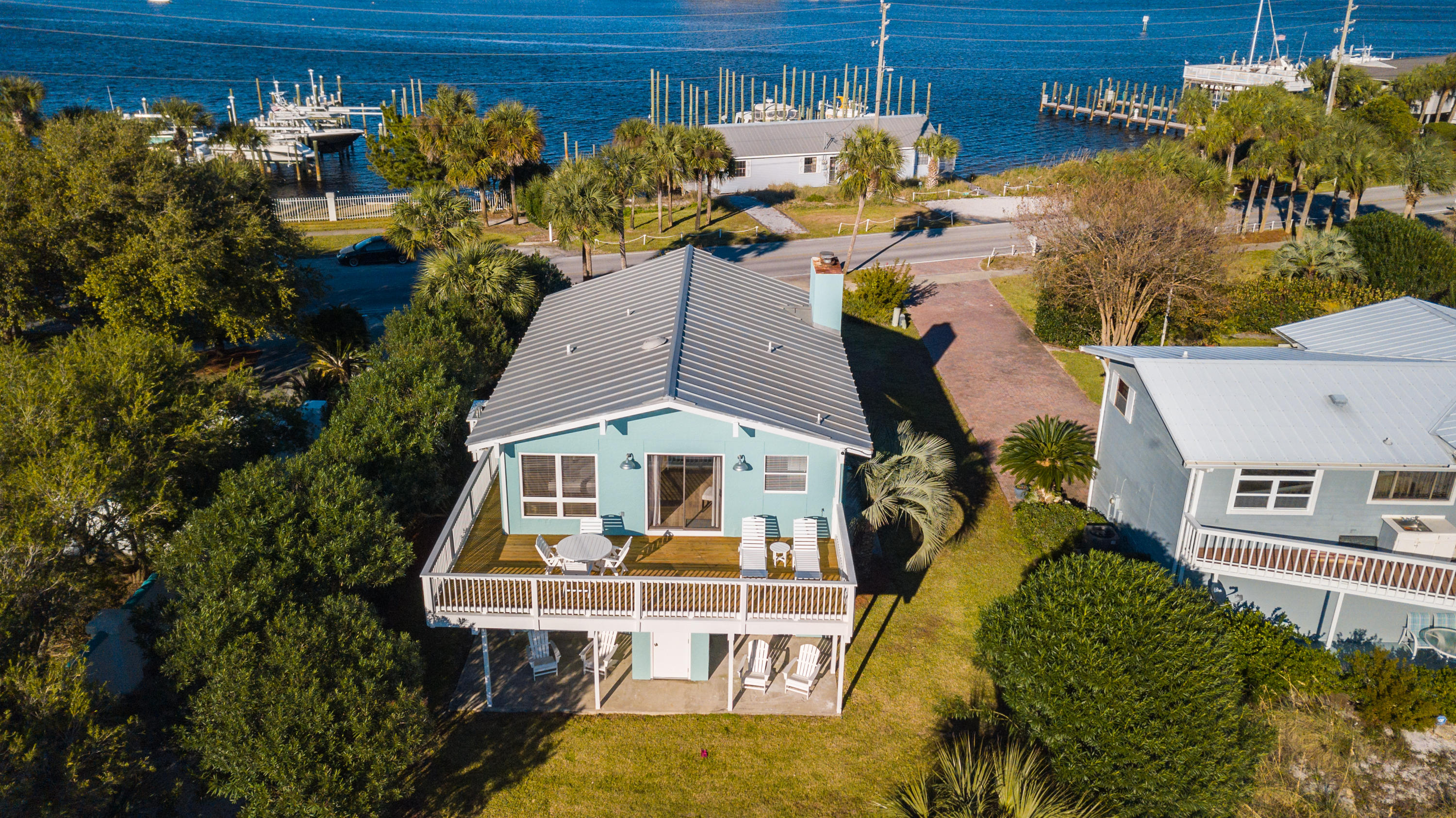 HOLIDAY ISLE - Residential