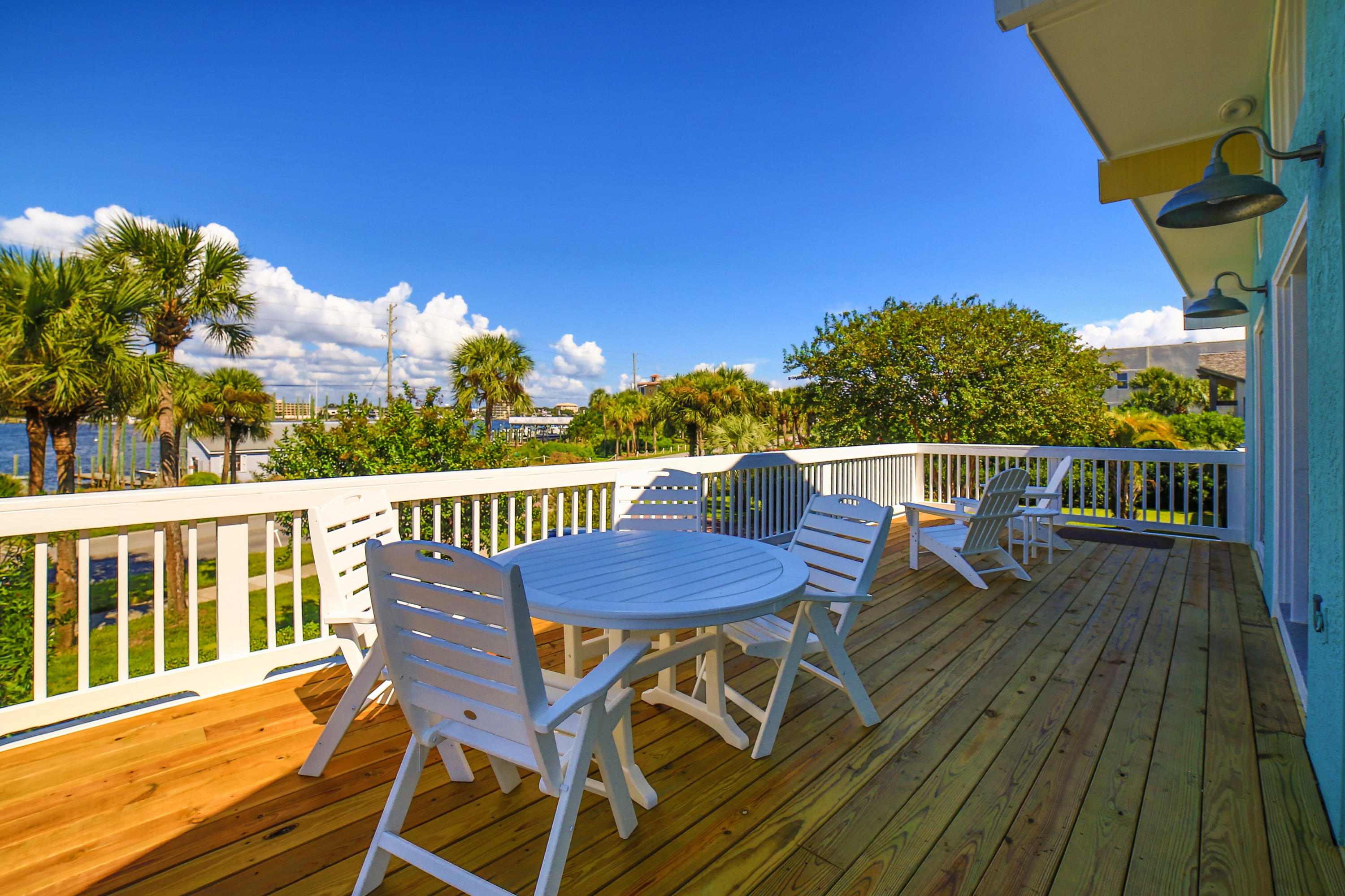 HOLIDAY ISLE - Residential