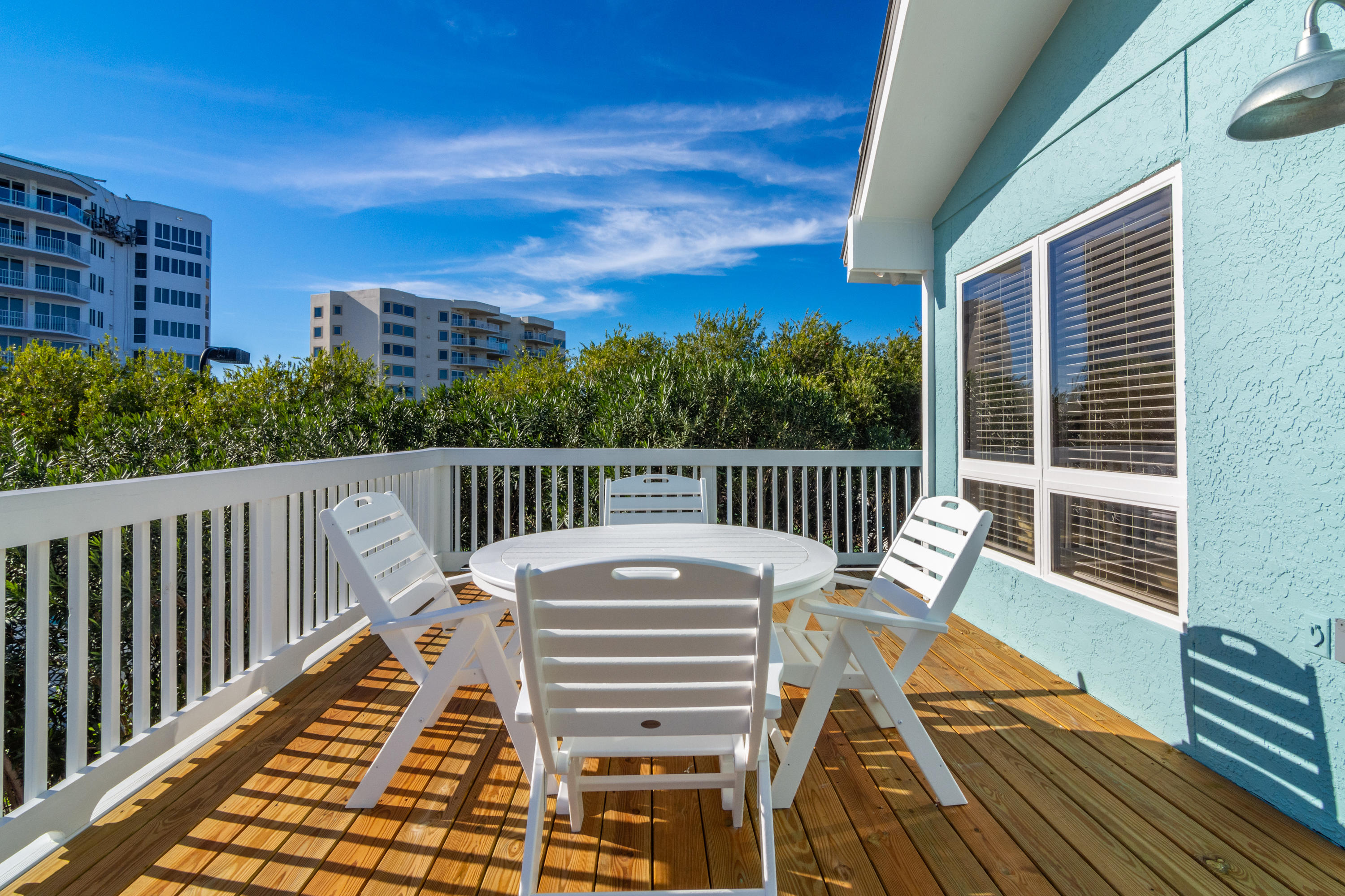 HOLIDAY ISLE - Residential