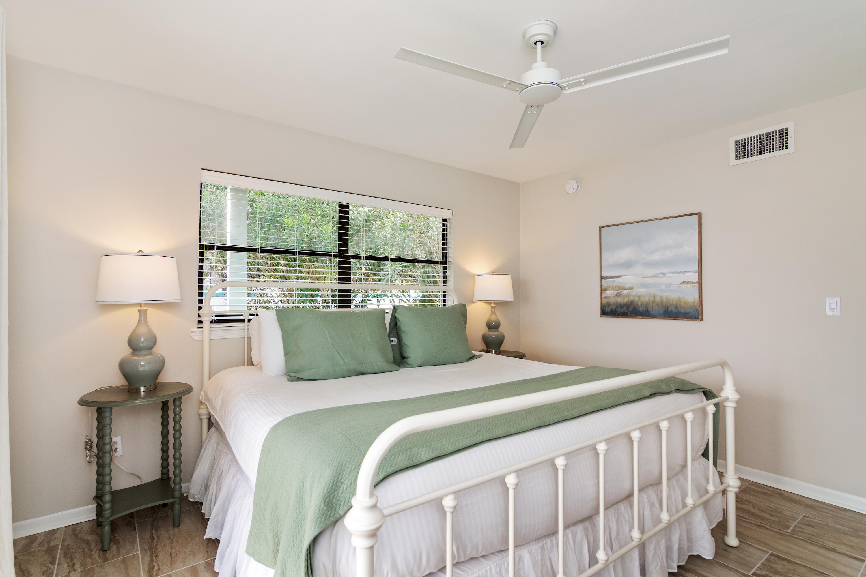 HOLIDAY ISLE - Residential