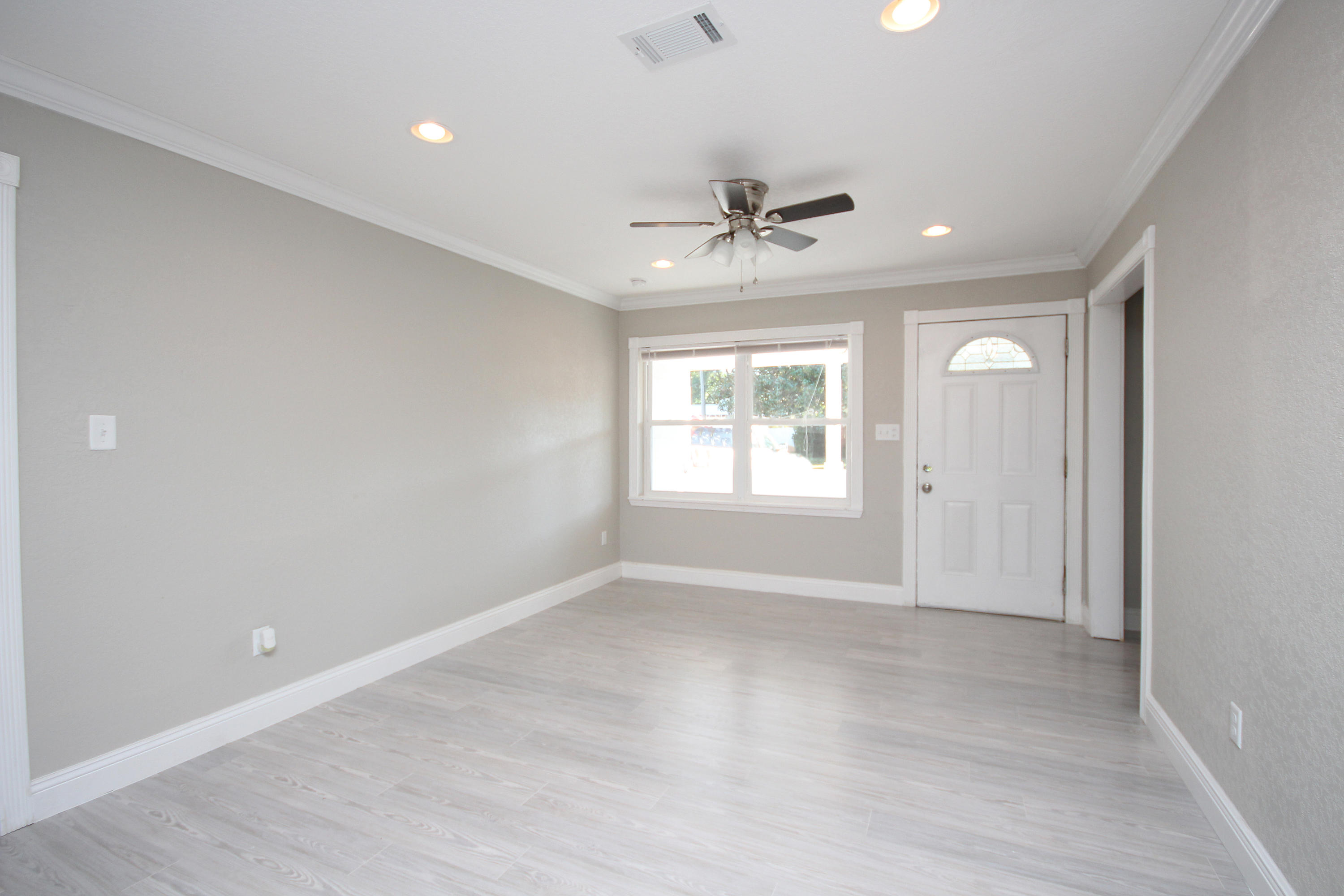 MIDPINES - Residential