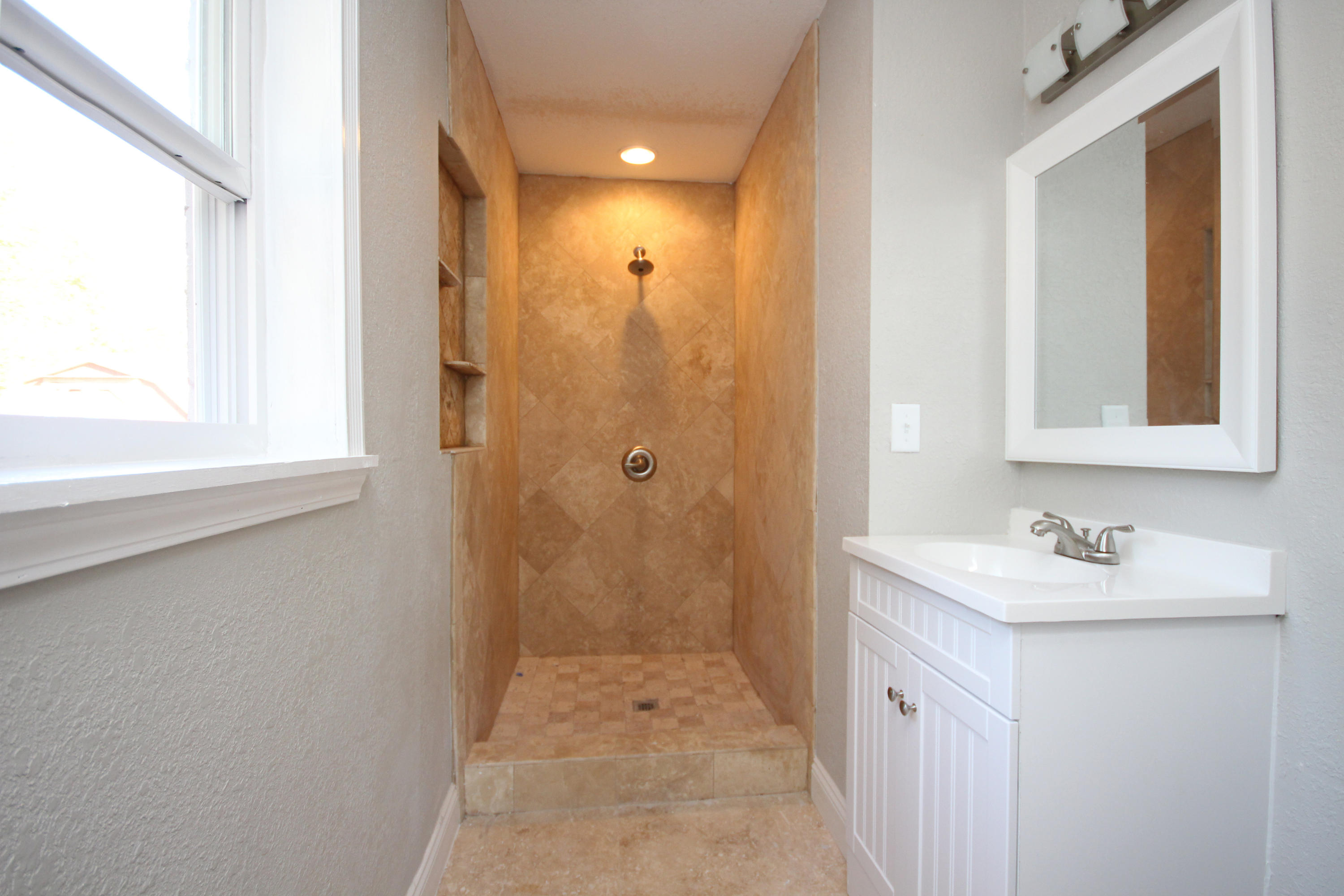 MIDPINES - Residential