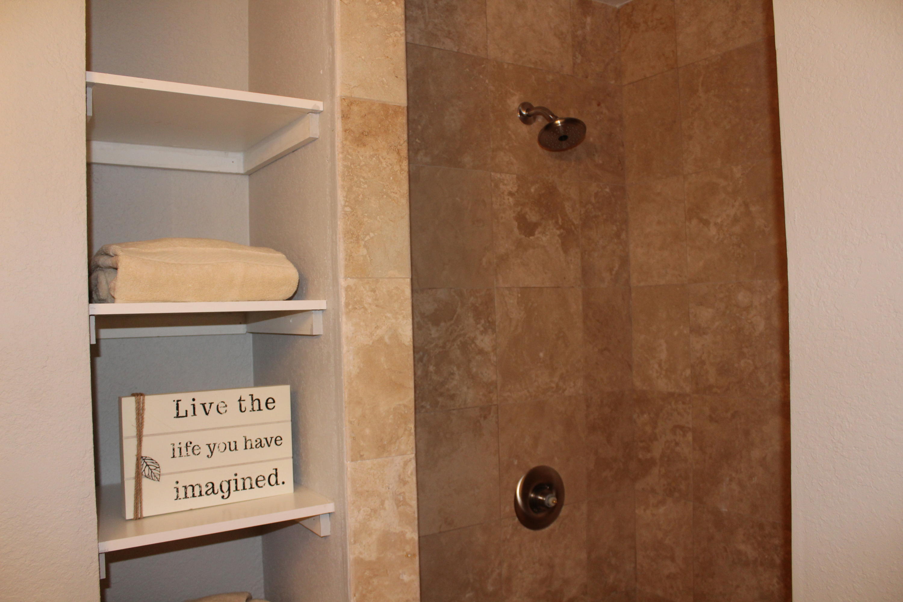 MIDPINES - Residential