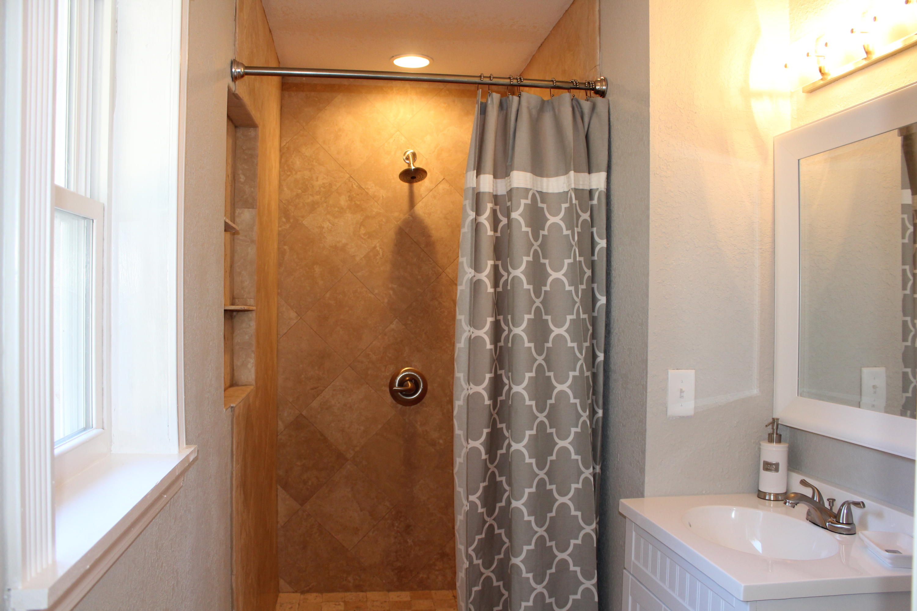 MIDPINES - Residential