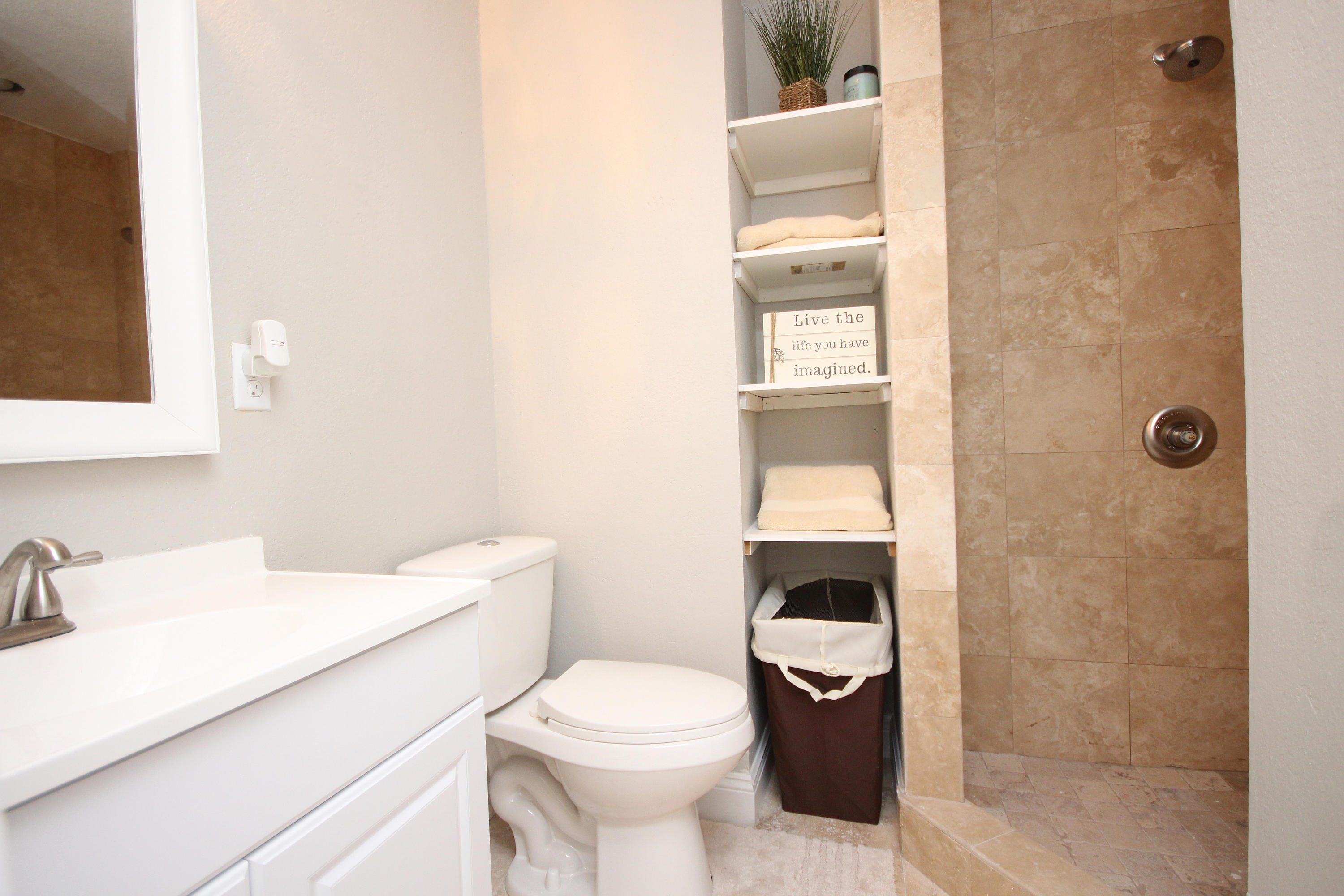 MIDPINES - Residential