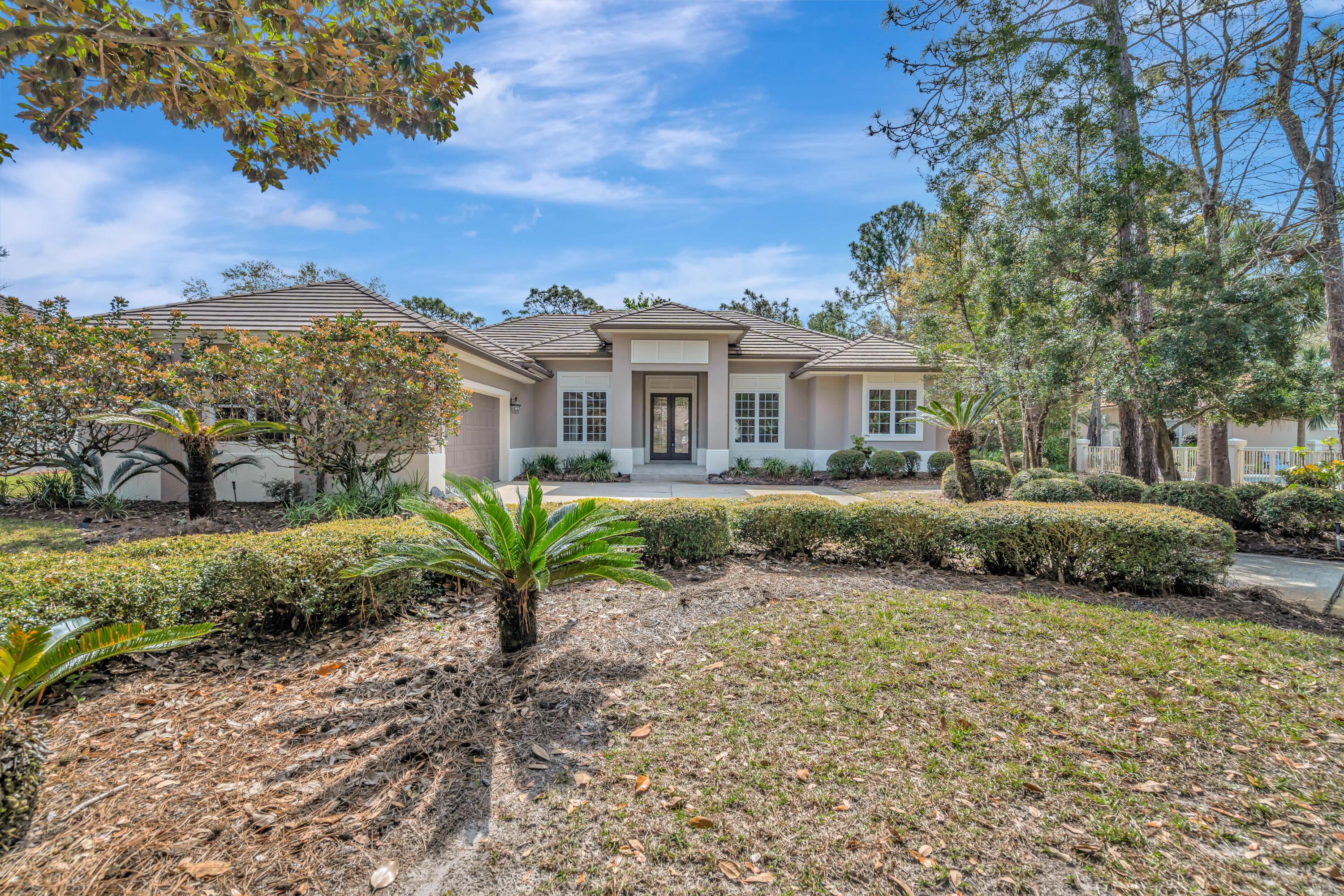 BAYTOWNE AVE EAST - Residential