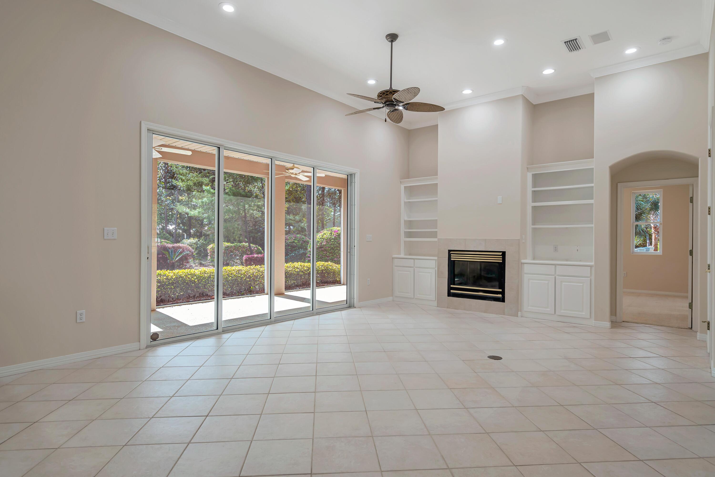 BAYTOWNE AVE EAST - Residential