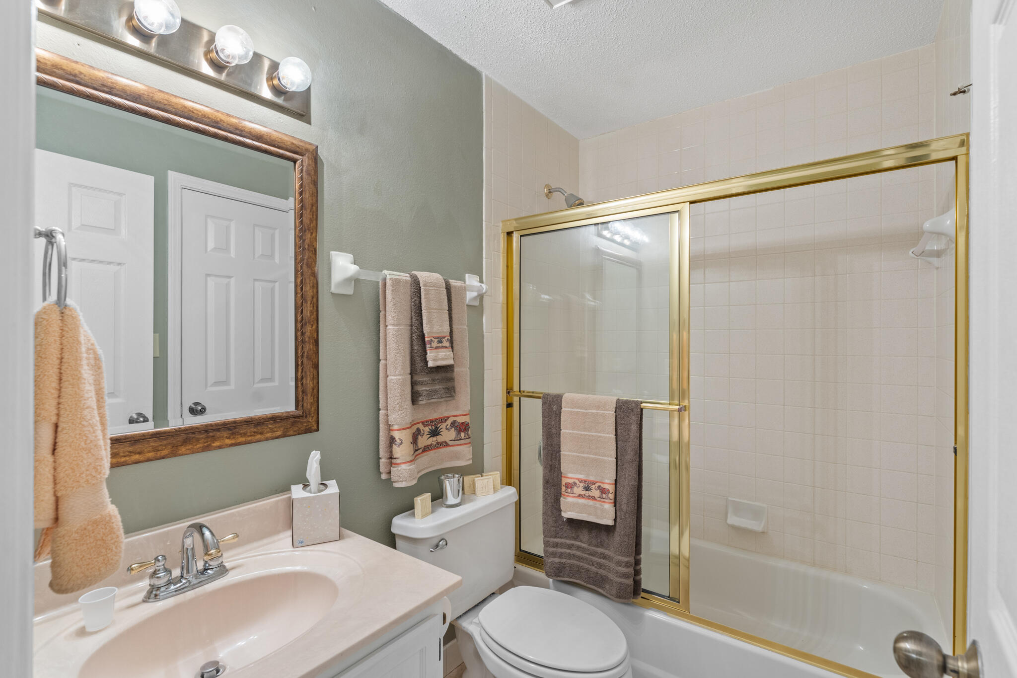 POINTE OF VIEW CONDO - Residential