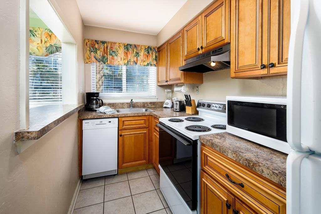 SEASPRAY CONDO - Residential