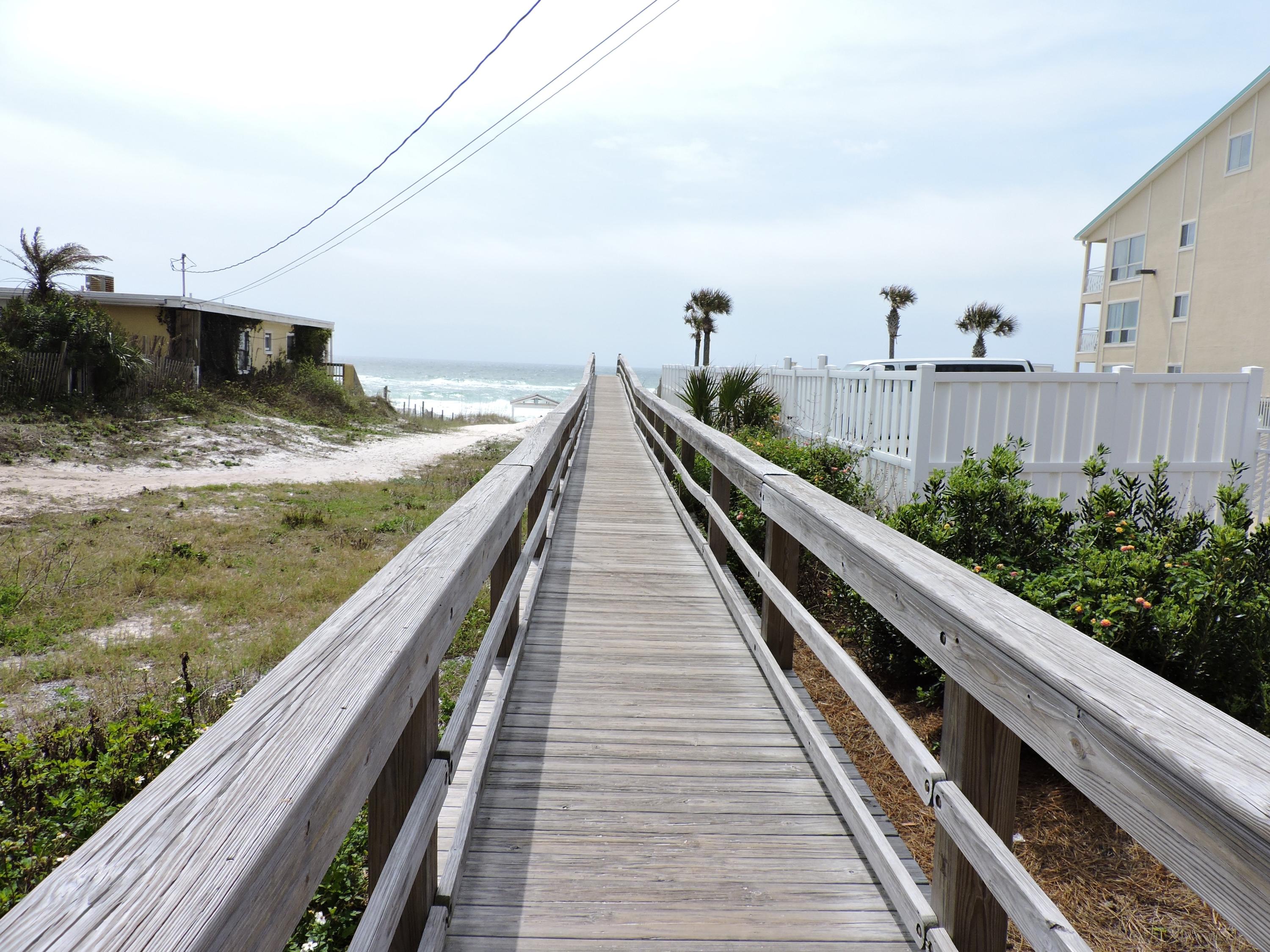 CRYSTAL BEACH - Residential