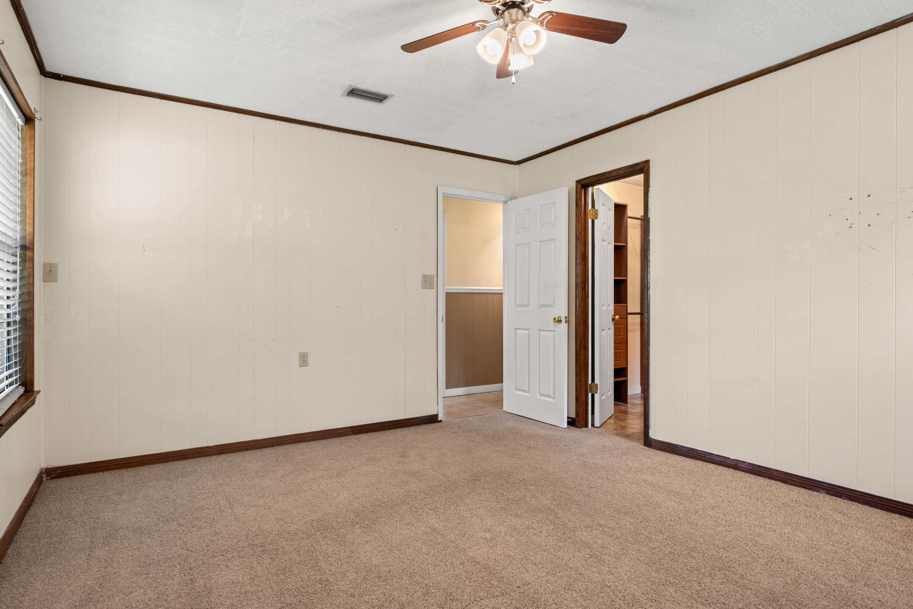 NO RECORDED SUBDIVISION - Residential