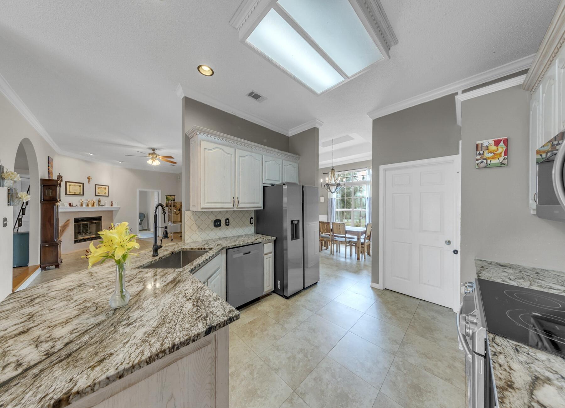 PAGE PLACE 3 PH 1 - Residential Lease