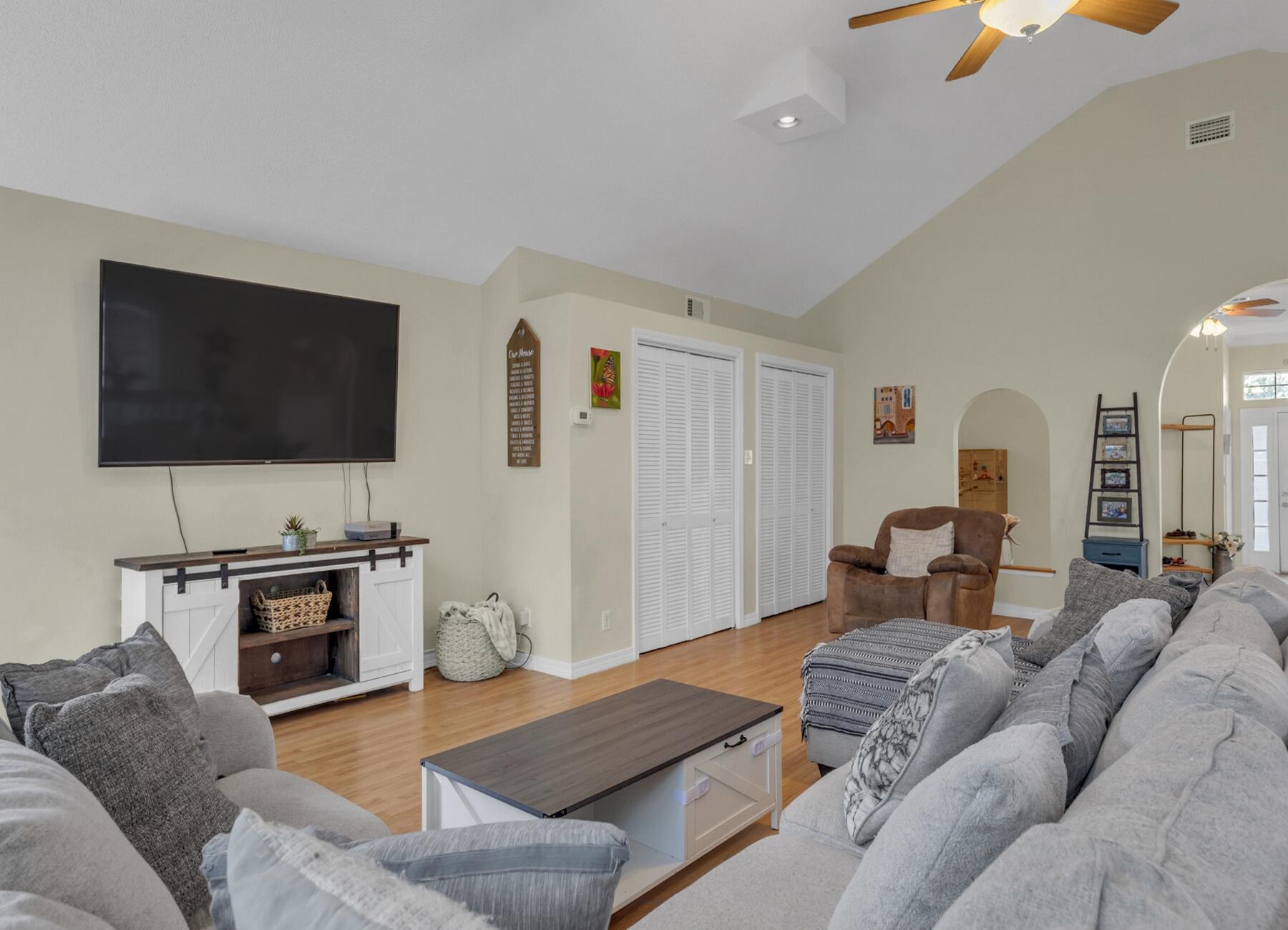 PAGE PLACE 3 PH 1 - Residential Lease