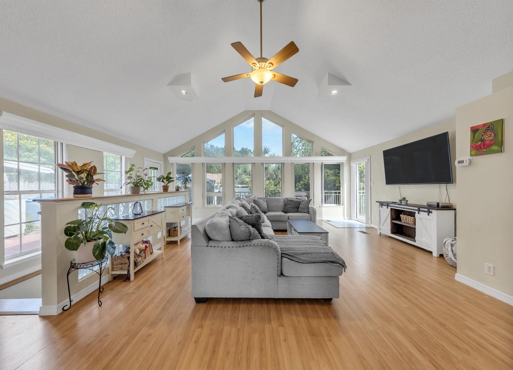 PAGE PLACE 3 PH 1 - Residential Lease