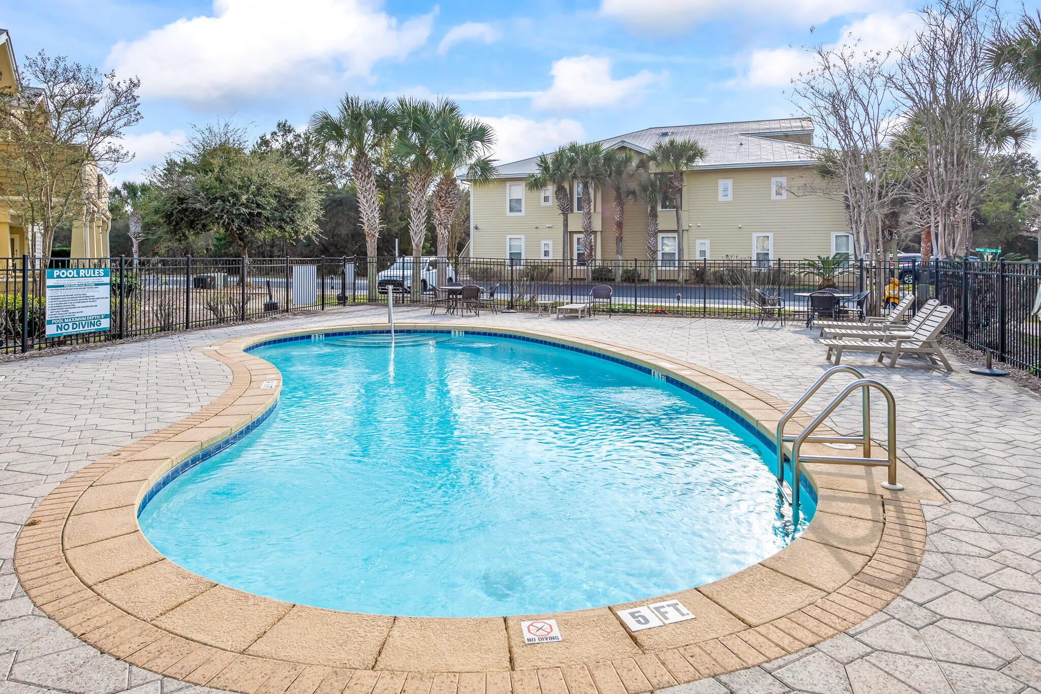 TOPSAIL VILLAGE - Residential