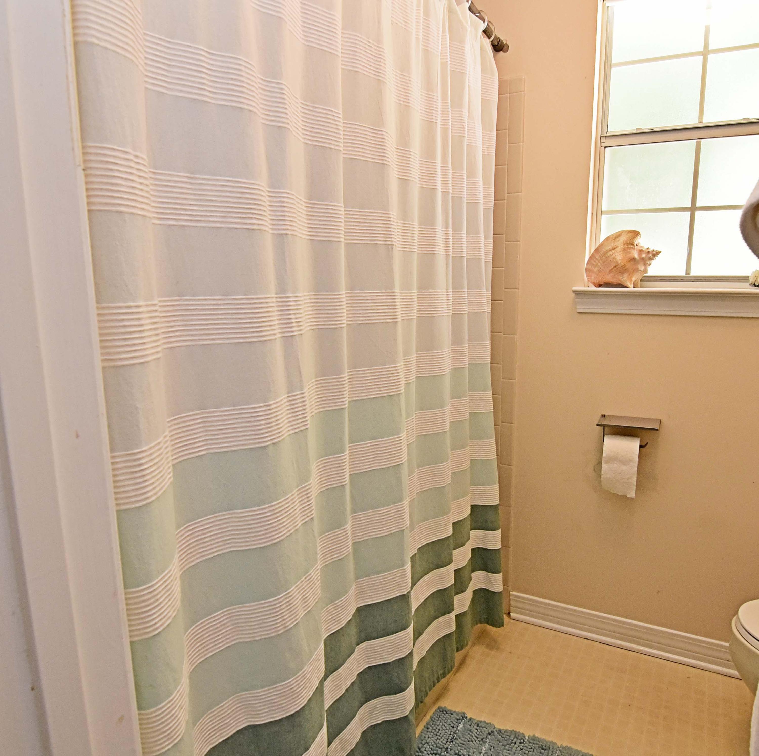 PARKWOOD AT B/B UNIT 17 - Residential