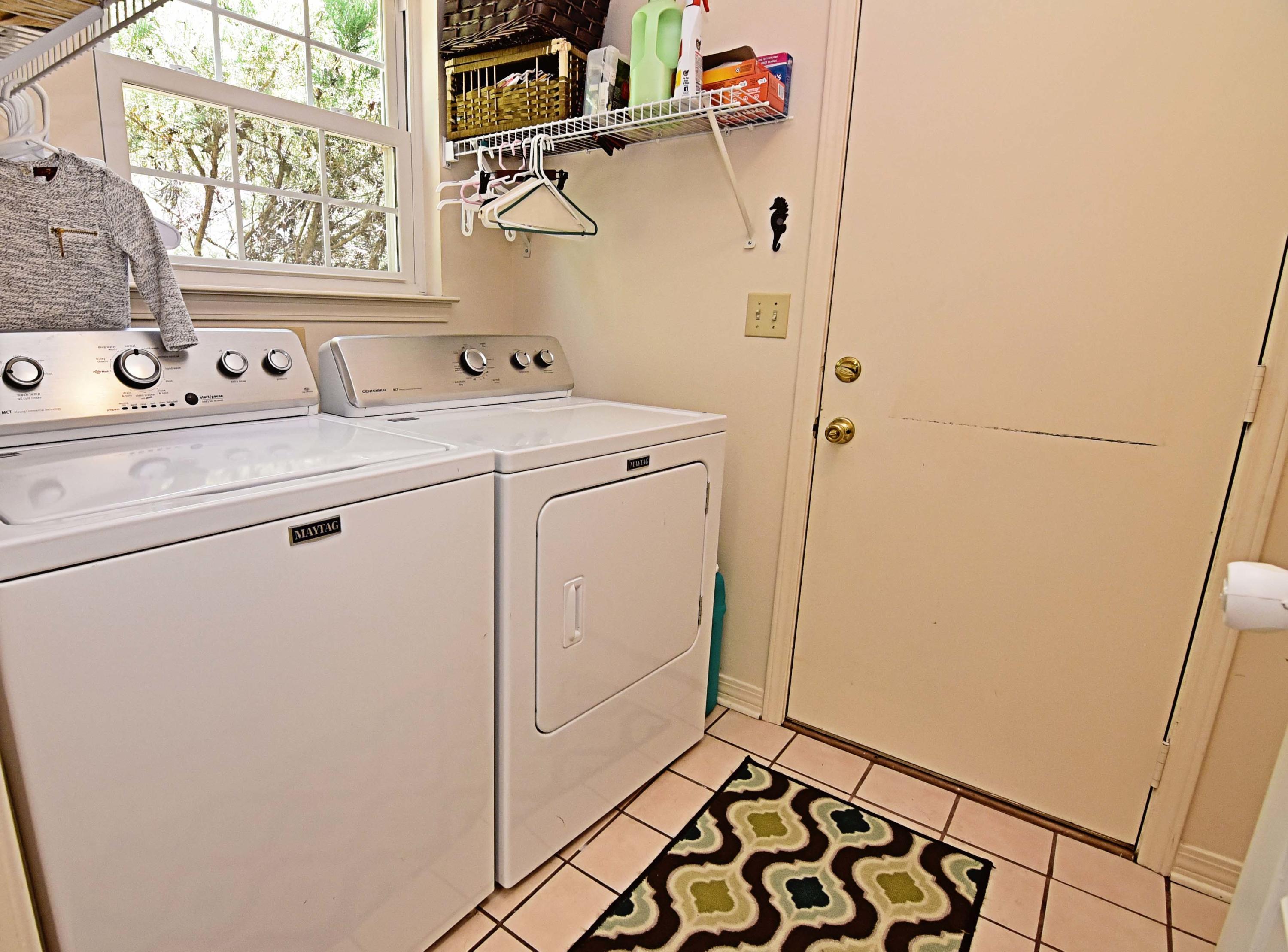 PARKWOOD AT B/B UNIT 17 - Residential