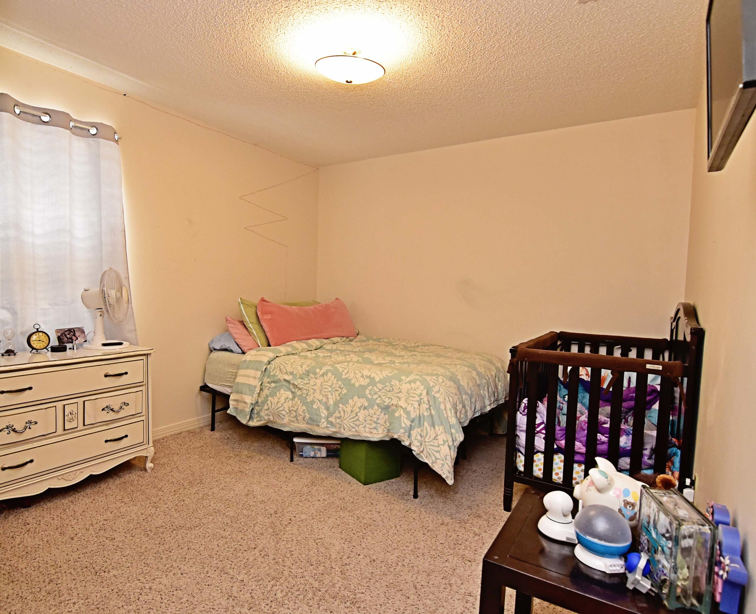 PARKWOOD AT B/B UNIT 17 - Residential