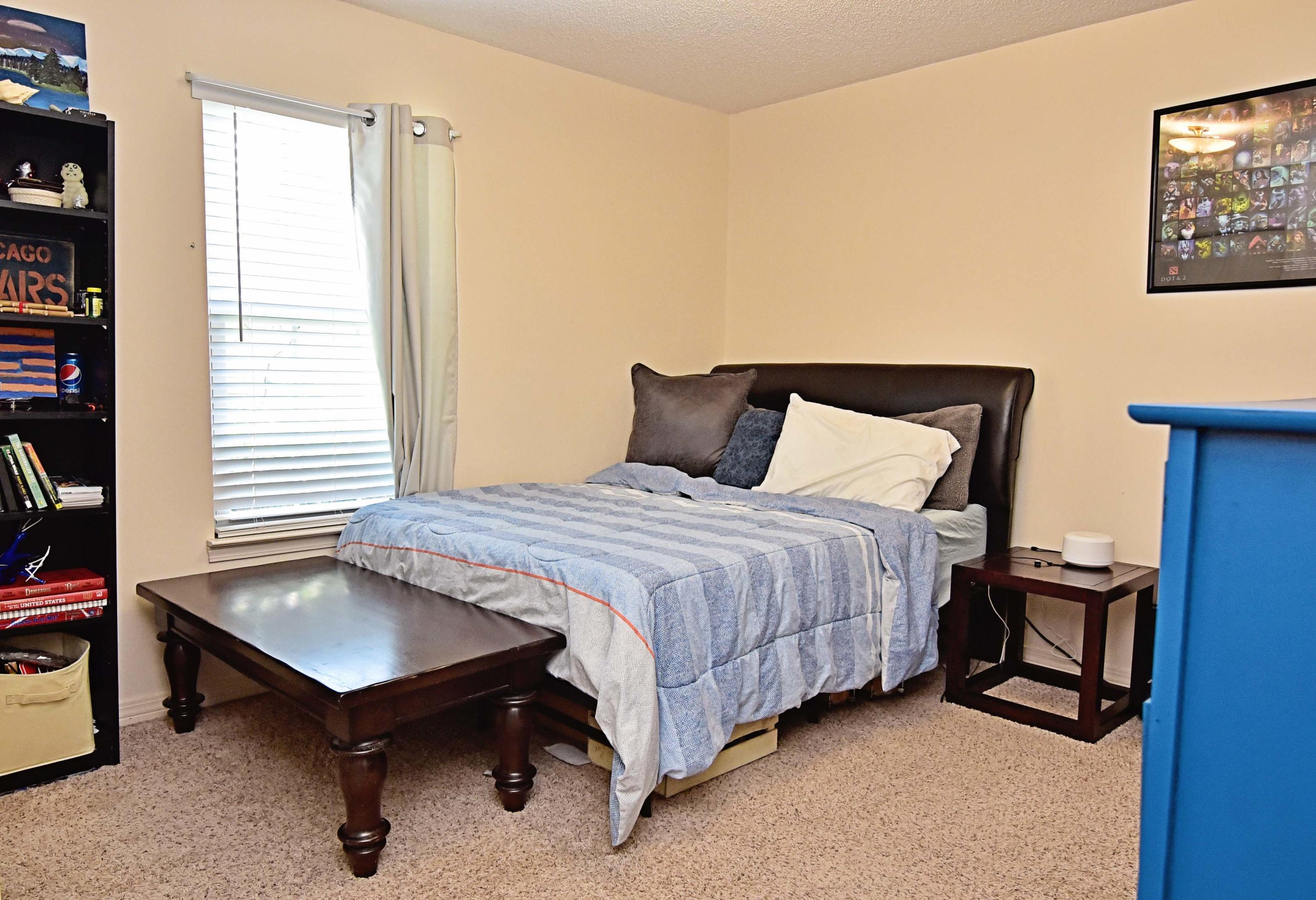 PARKWOOD AT B/B UNIT 17 - Residential