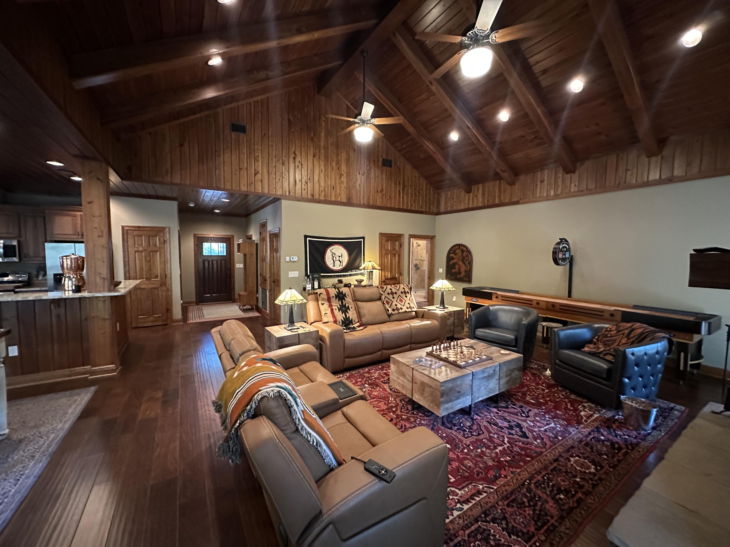 WALTON PLANTATION - Residential