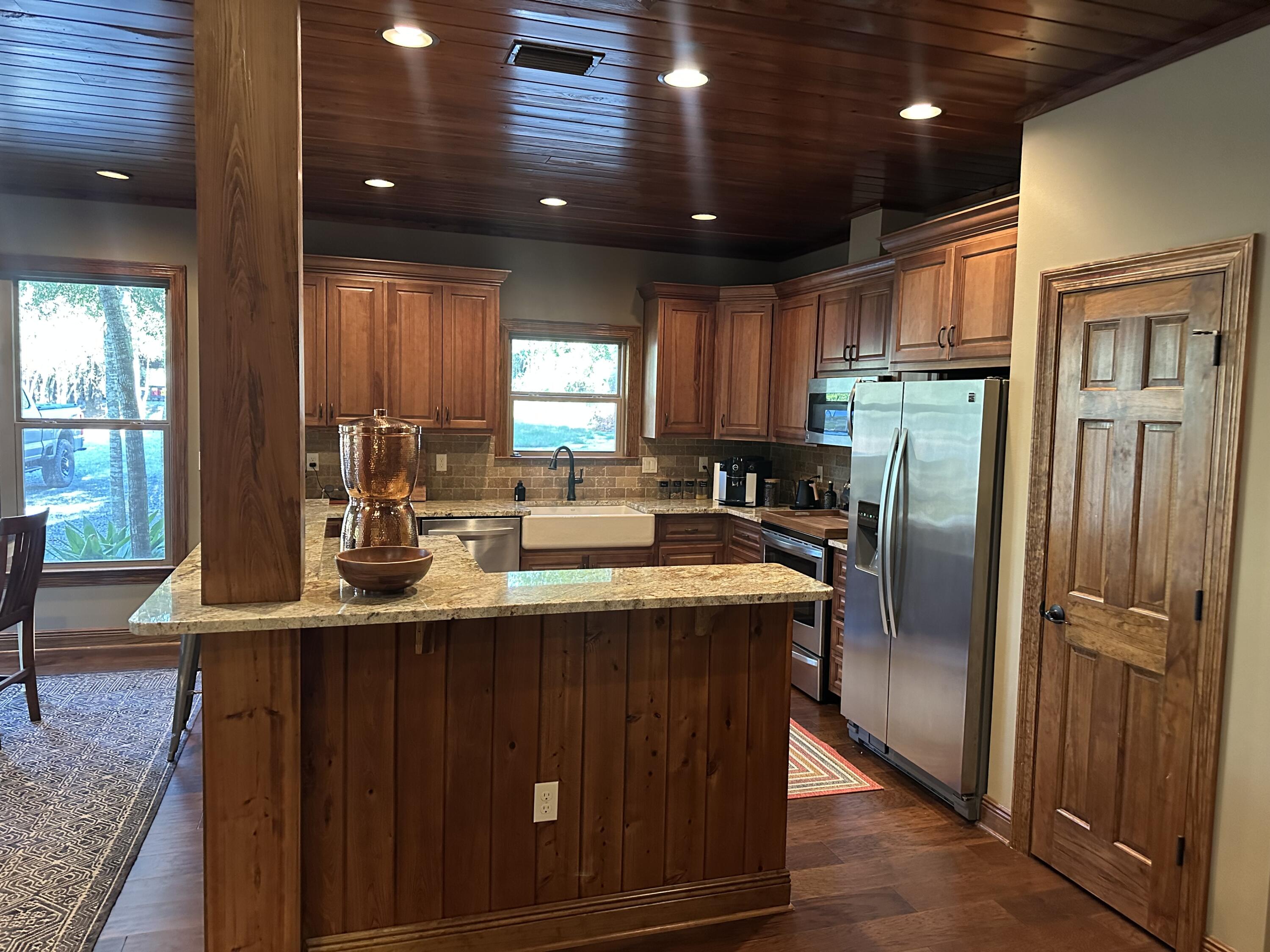 WALTON PLANTATION - Residential