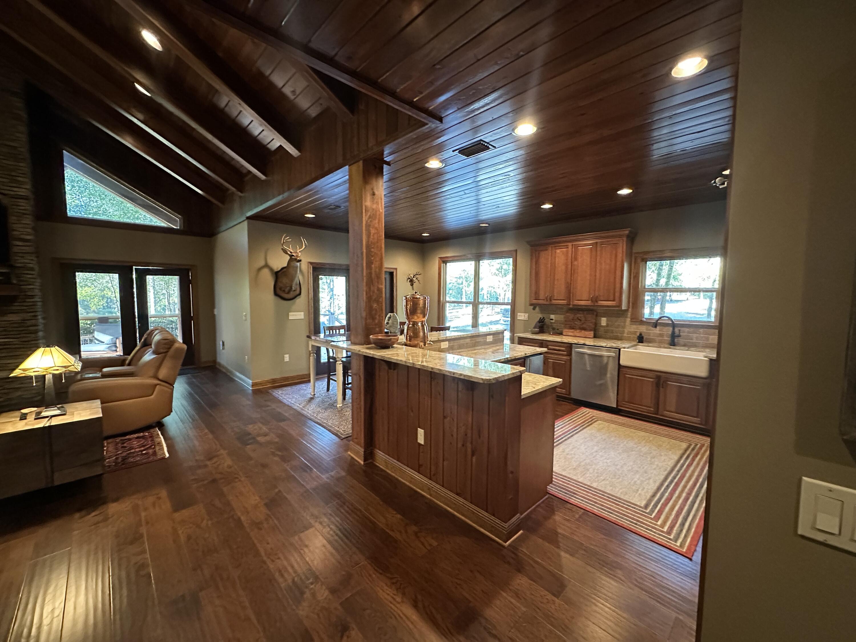 WALTON PLANTATION - Residential