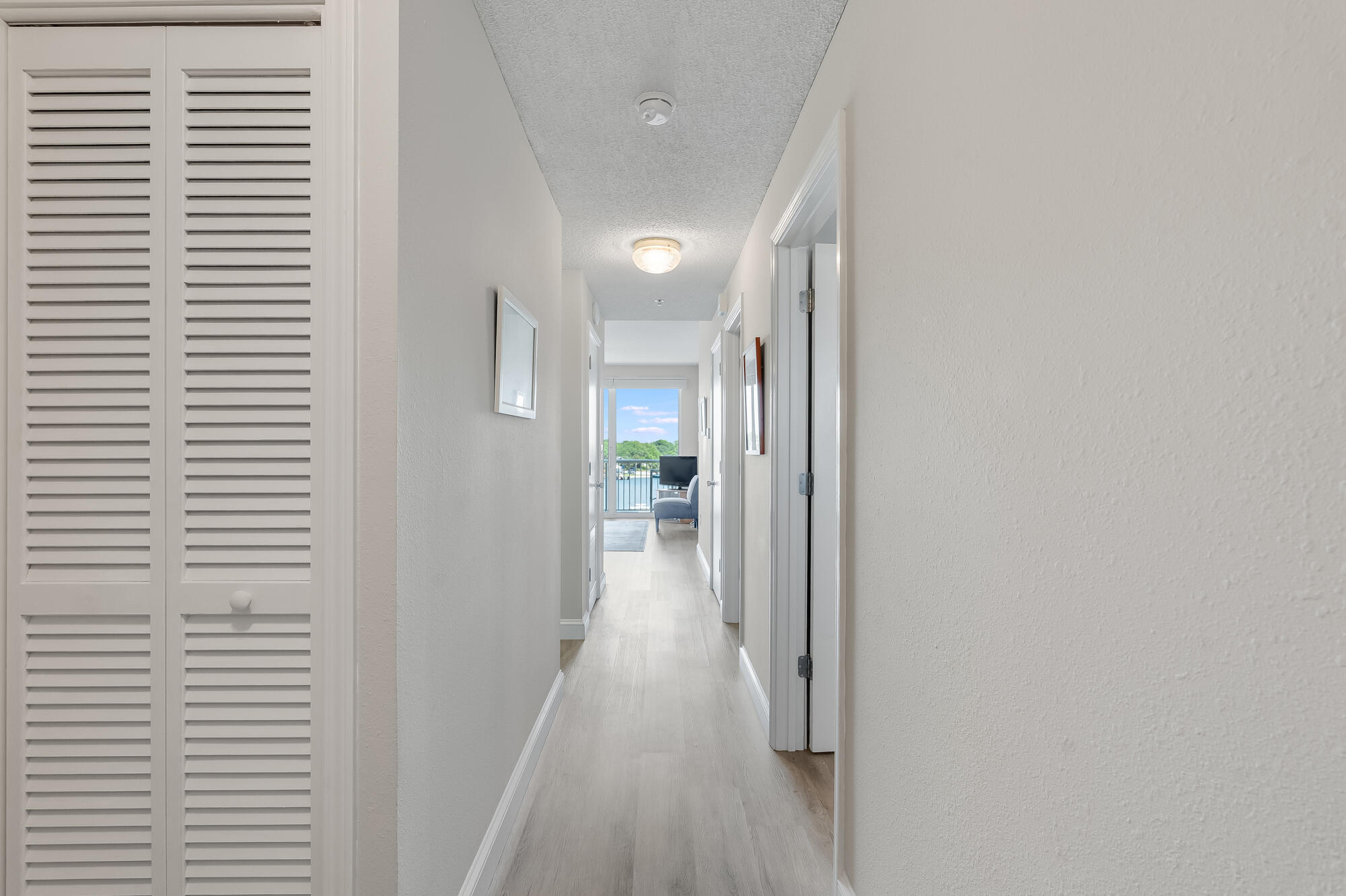 PALM COURT YACHT CLUB - Residential