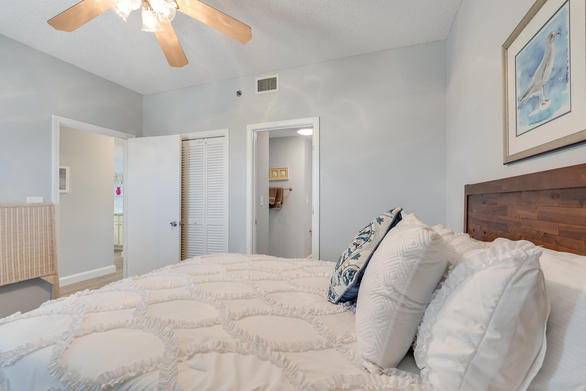 PALM COURT YACHT CLUB - Residential