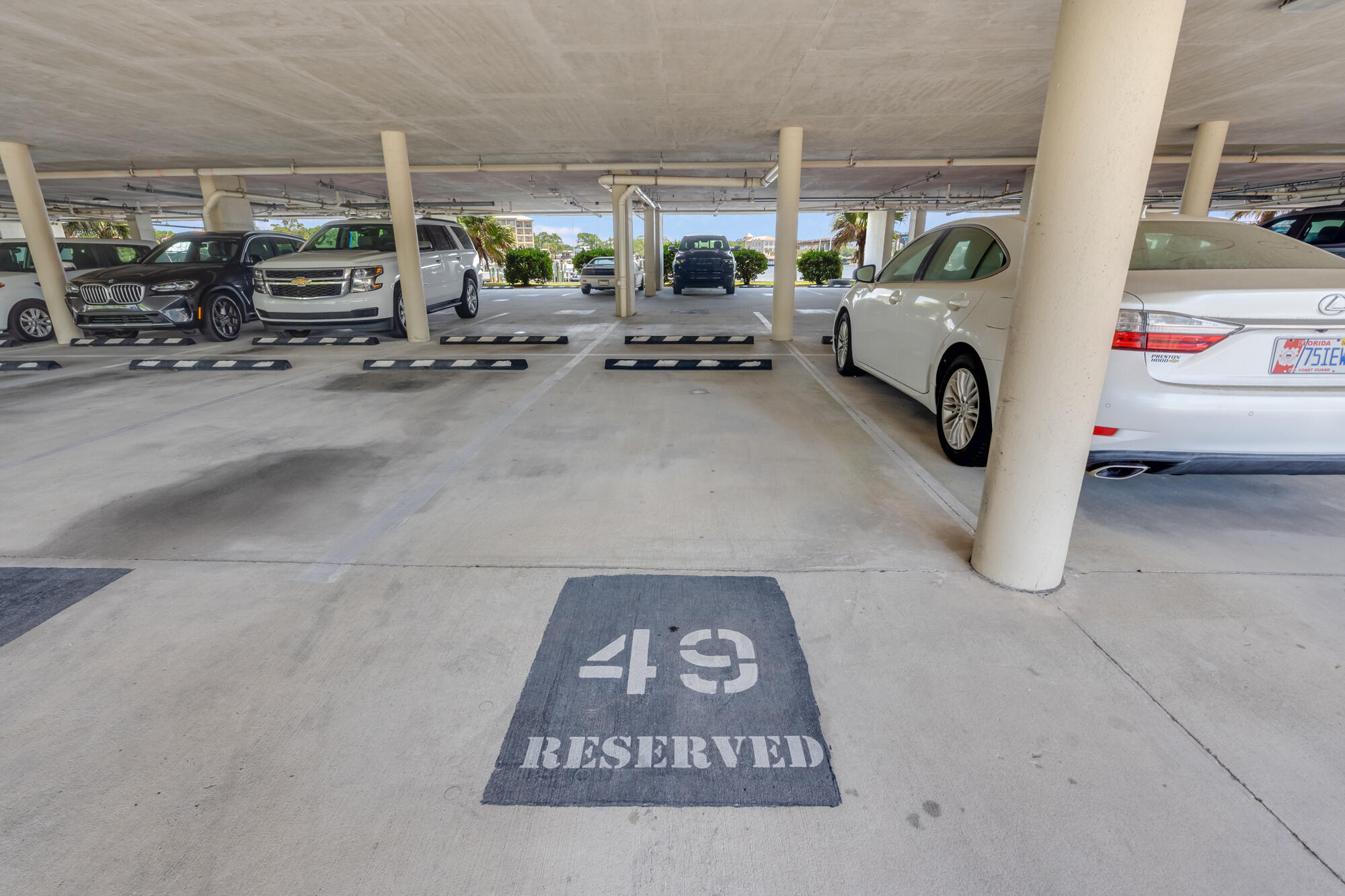 PALM COURT YACHT CLUB - Residential
