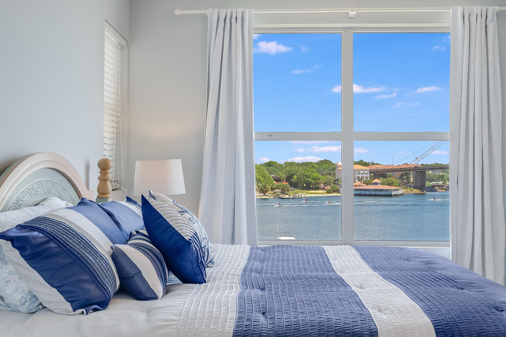 PALM COURT YACHT CLUB - Residential