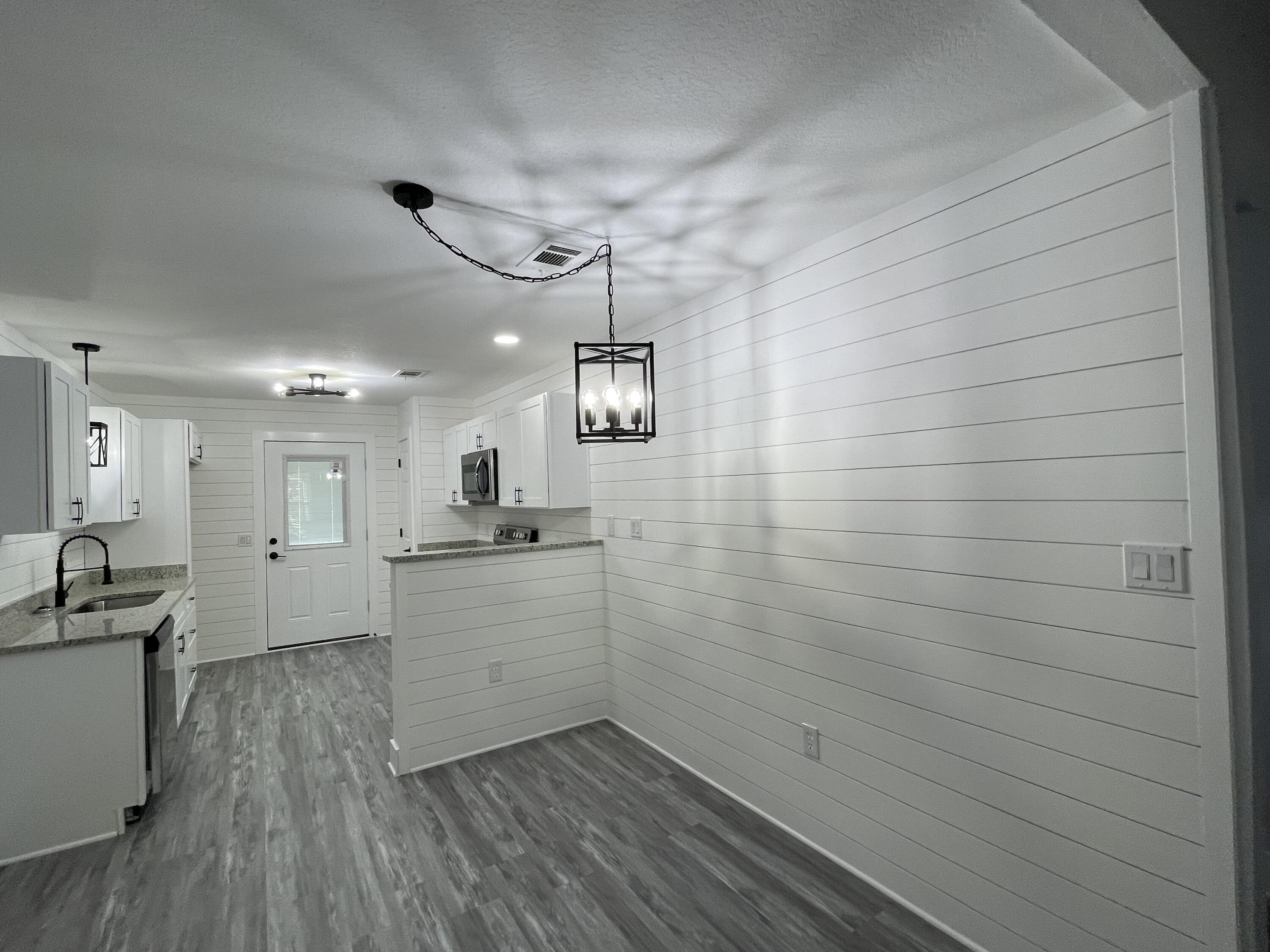 QUAIL HOLLOW T/H - Residential