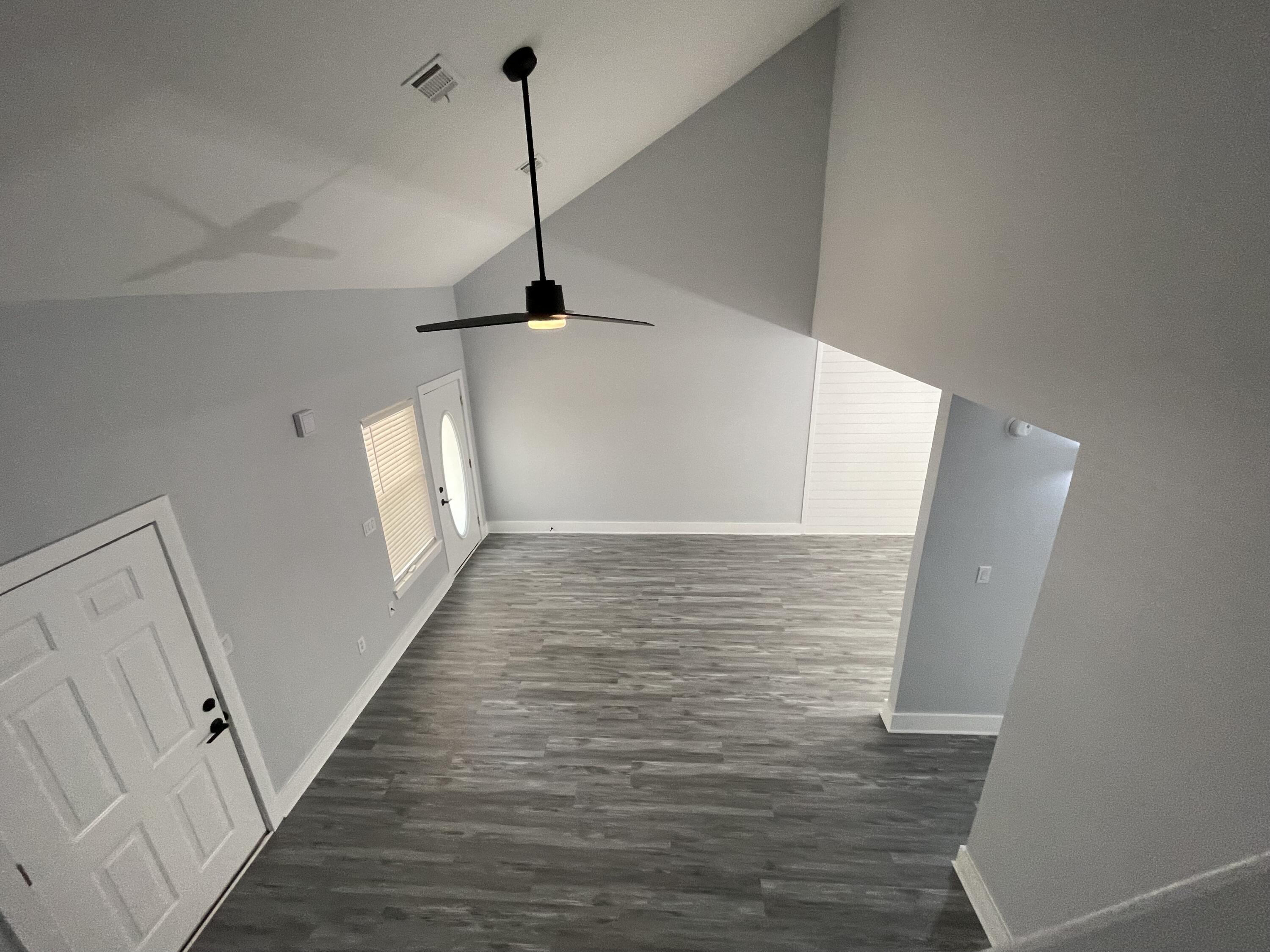 QUAIL HOLLOW T/H - Residential