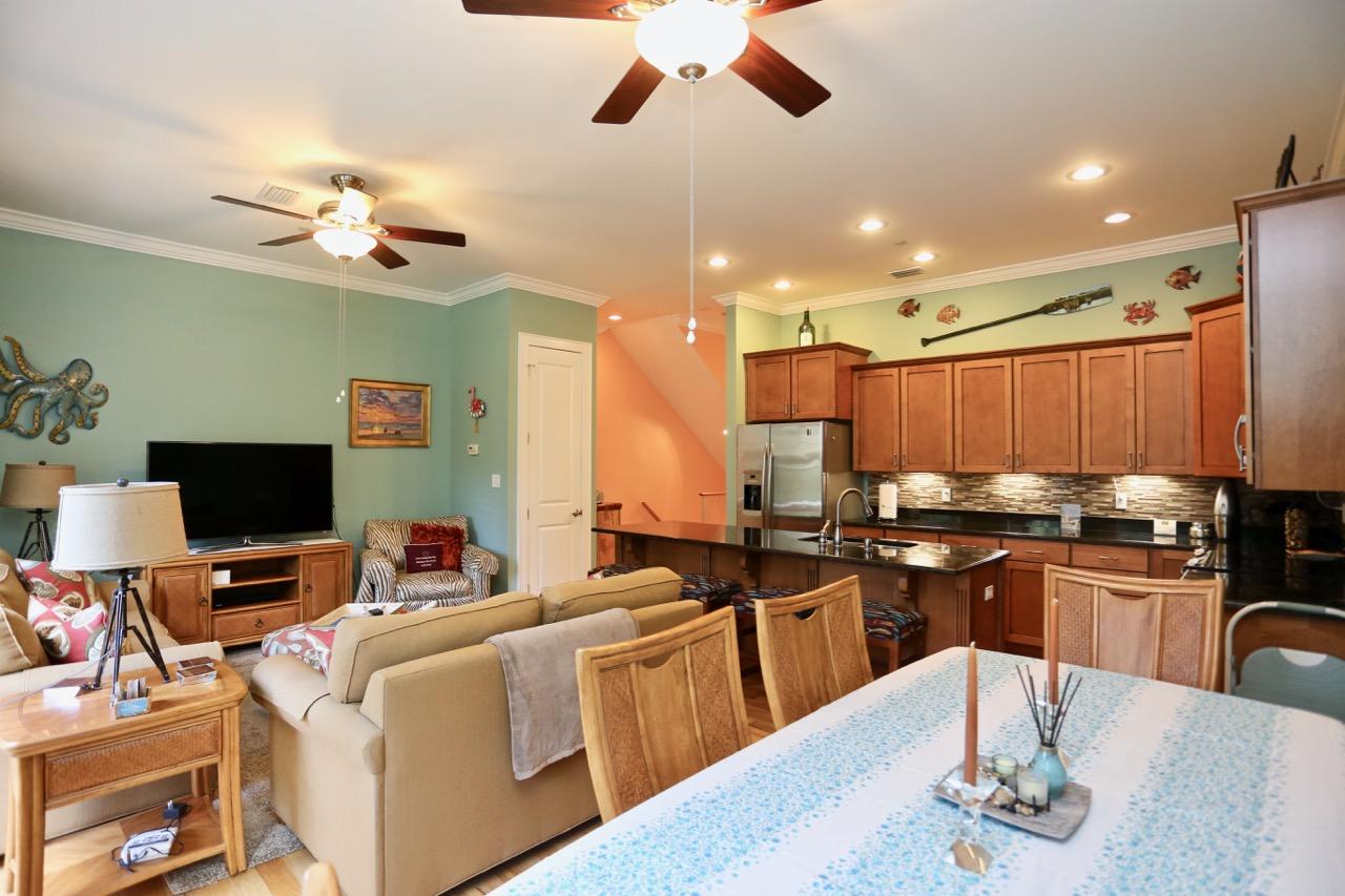 COASTAL DUNES - Residential