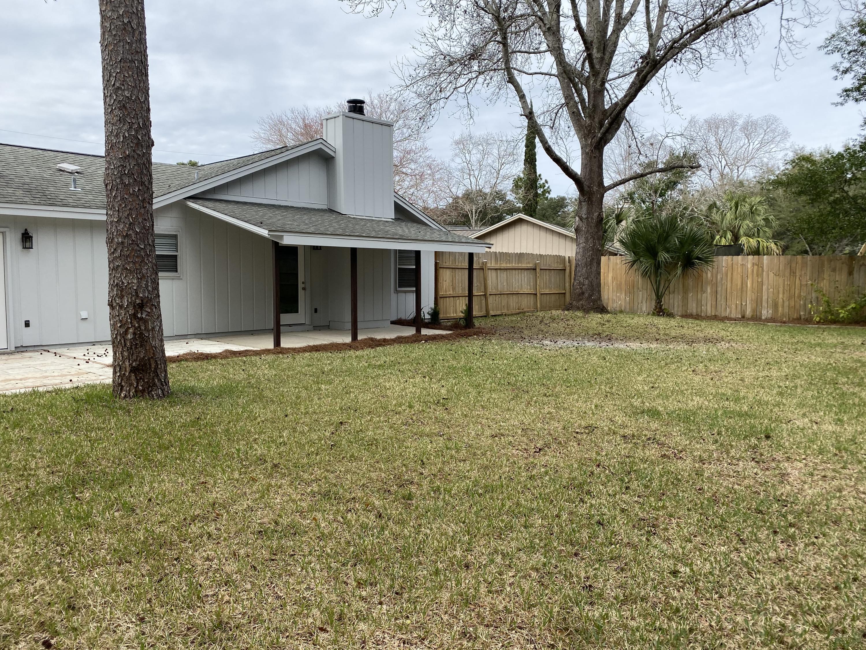 OAKRIDGE MANOR - Residential