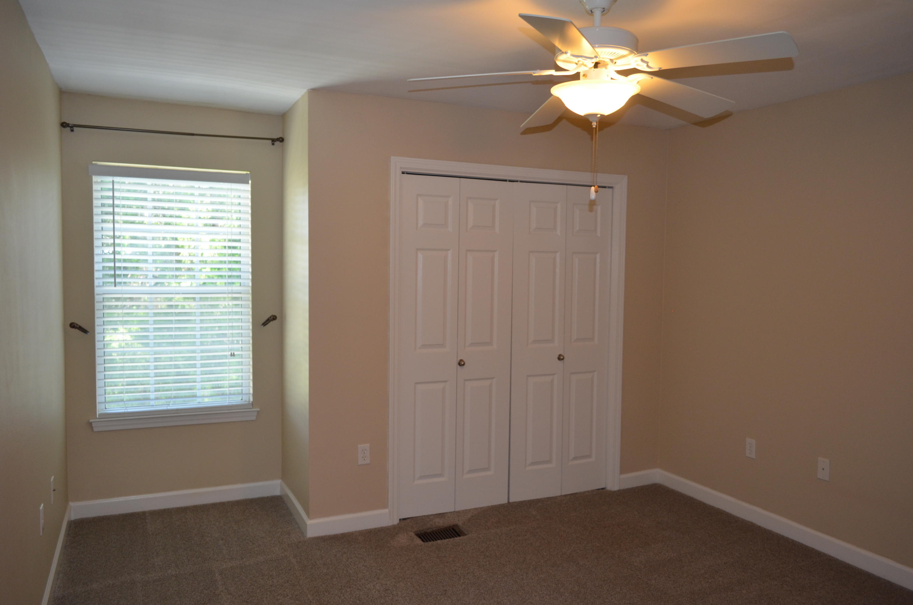 CARONDOLET - Residential Lease