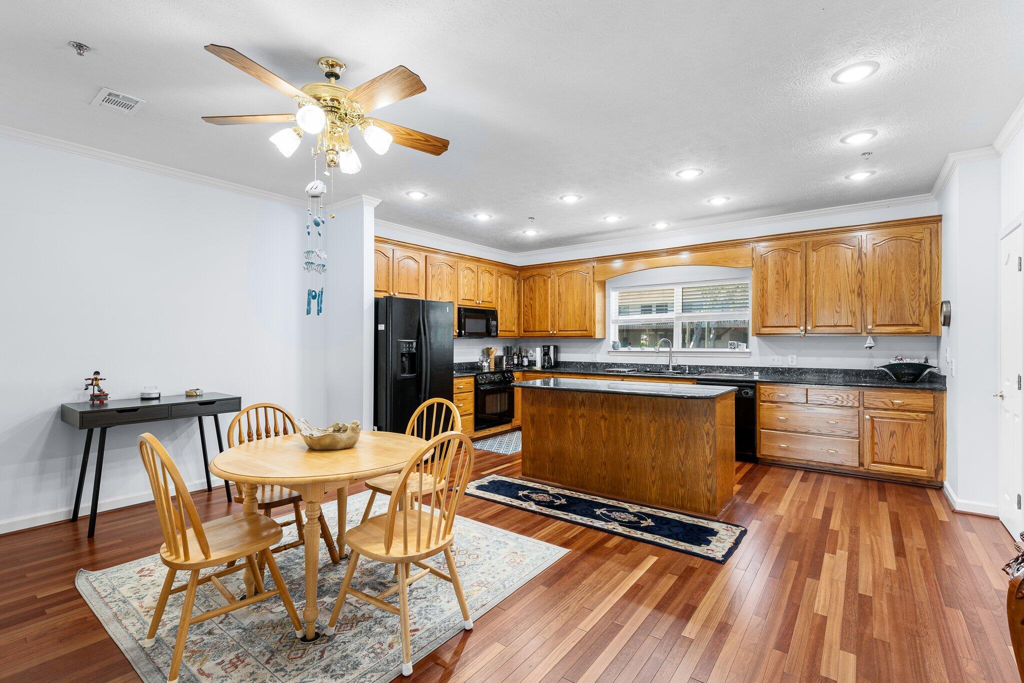 Massalina Bayou Townhouses - Residential