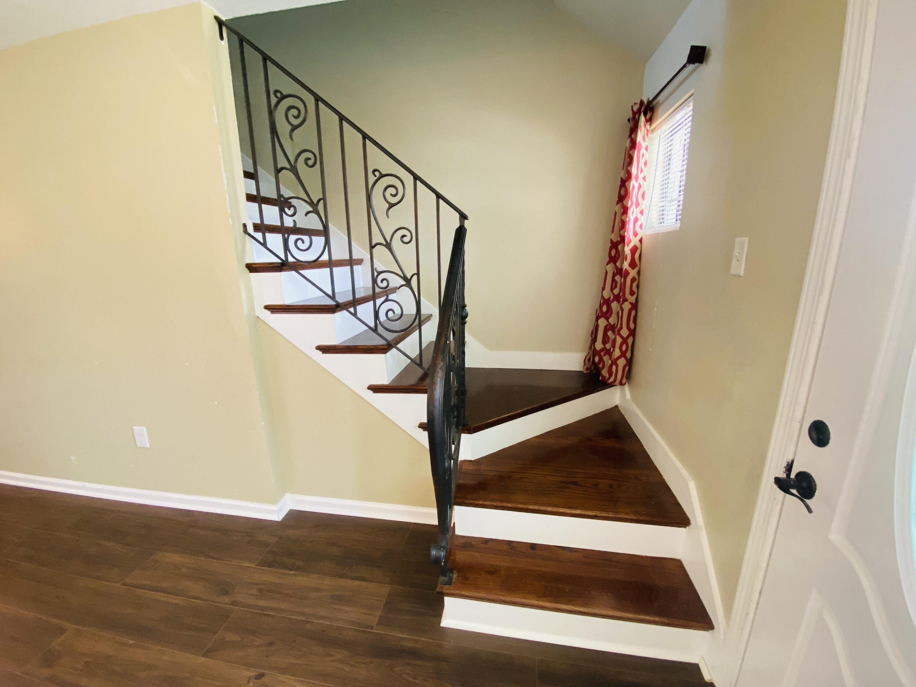 PINE RIDGE TRACE RE/SUB - Residential