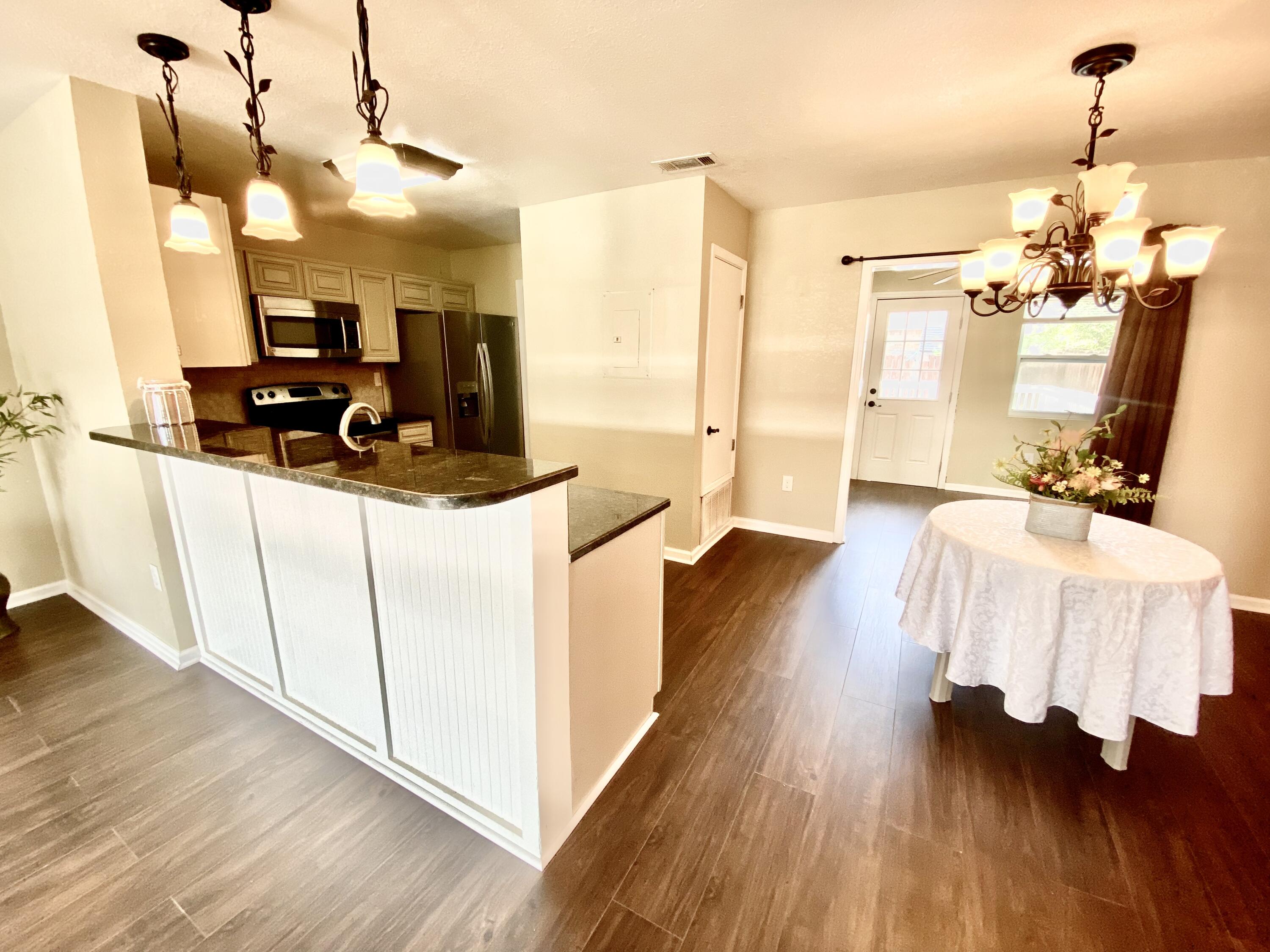 PINE RIDGE TRACE RE/SUB - Residential